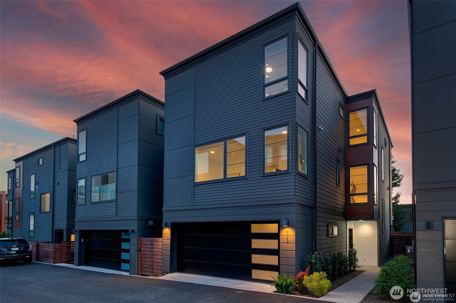 733 4th Court S, Kirkland, WA 98033