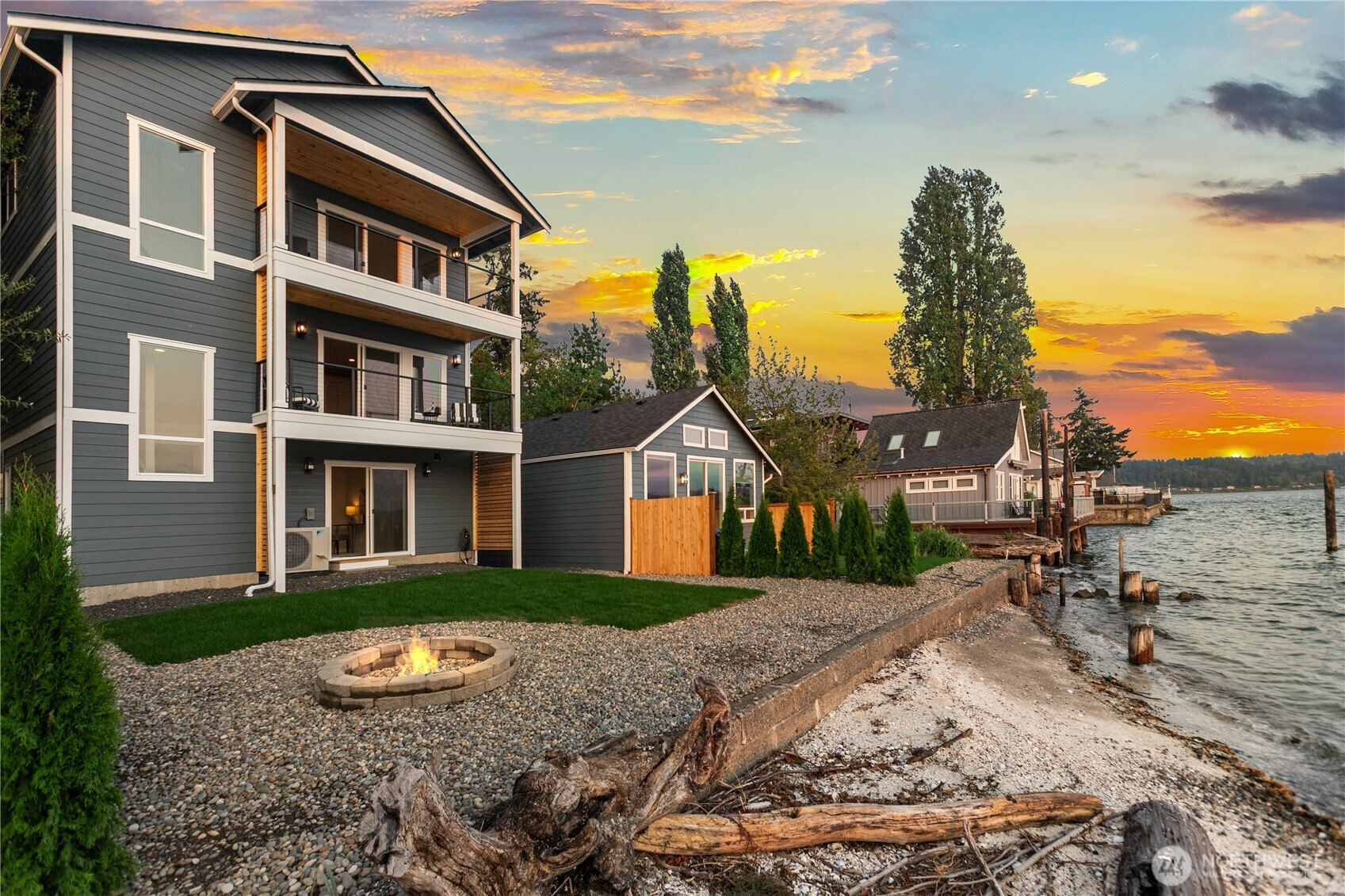 219 Shore Drive, Bremerton, WA 98310