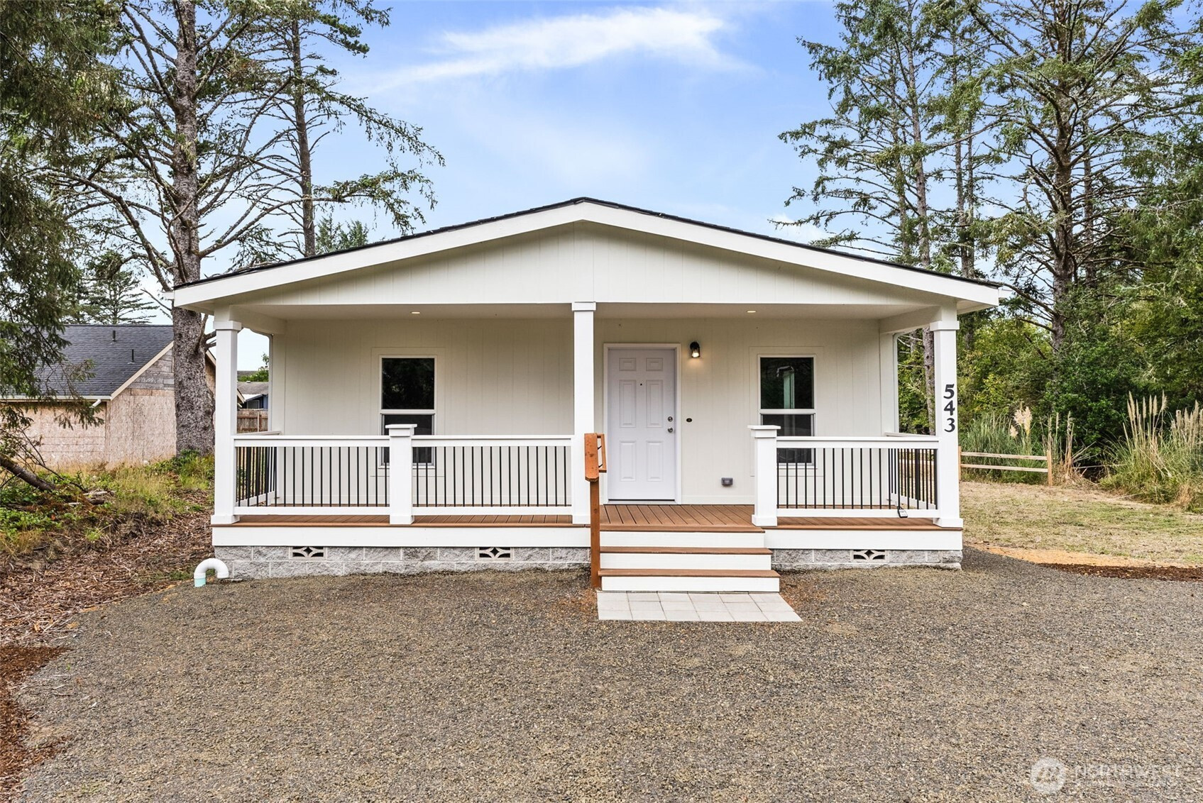 543 Dolphin Avenue NE, Ocean Shores, WA 98569