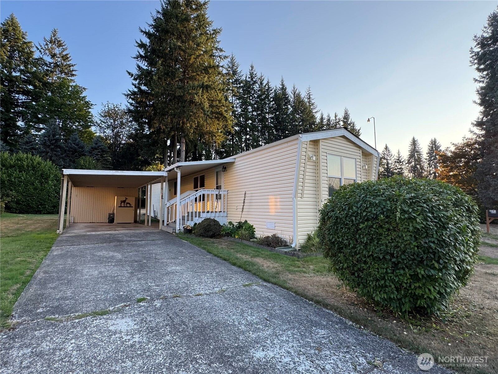 8760 State Hwy 303 NE, Bremerton, WA 98311