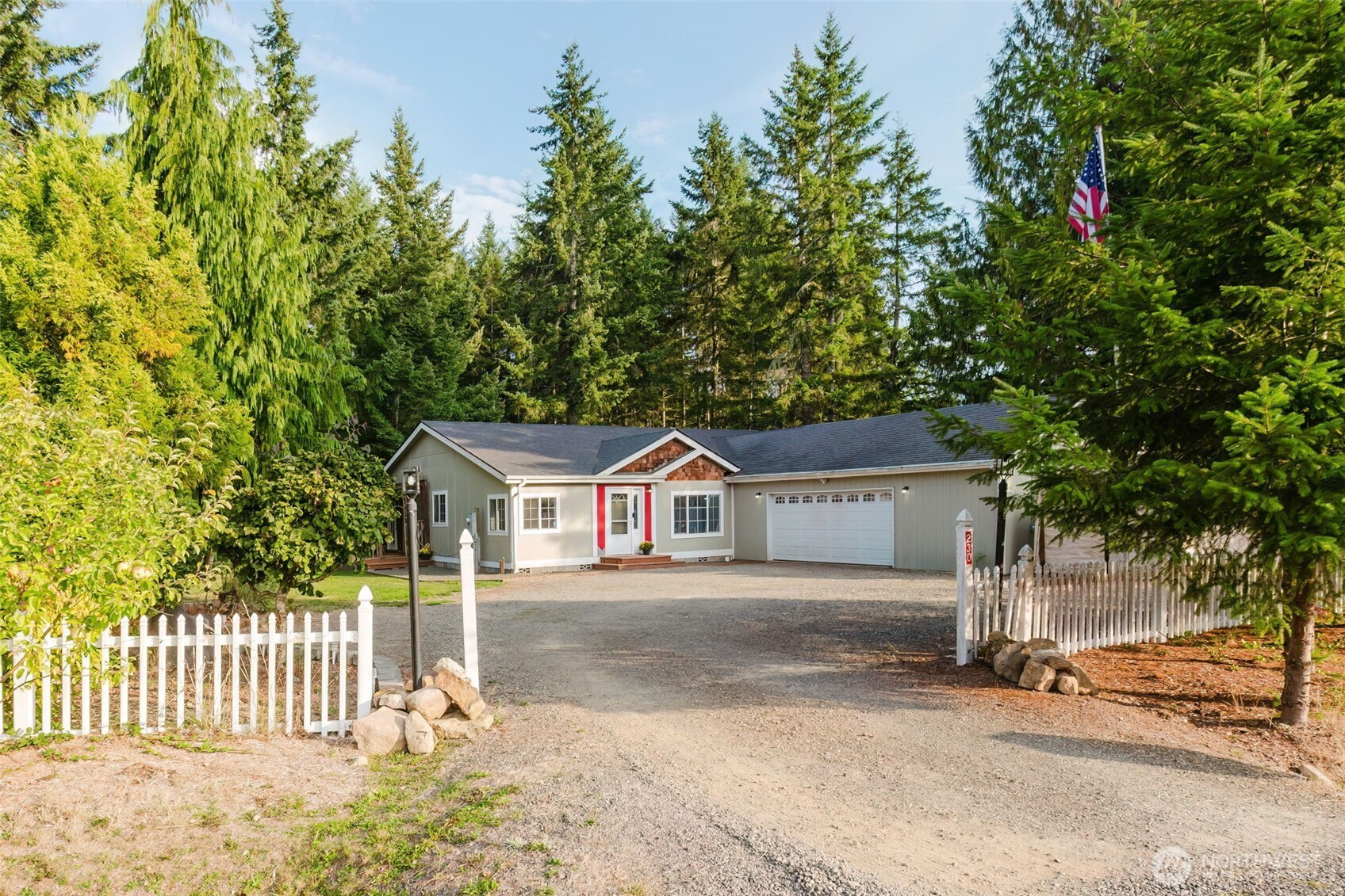 230 E Nikki Lane, Belfair, WA 98528