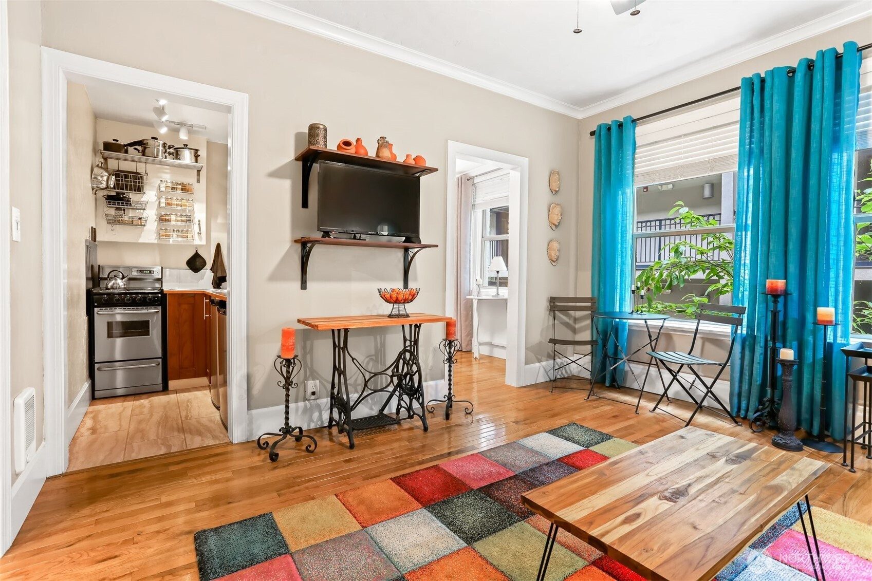 7 Harrison Street, Seattle, WA 98109