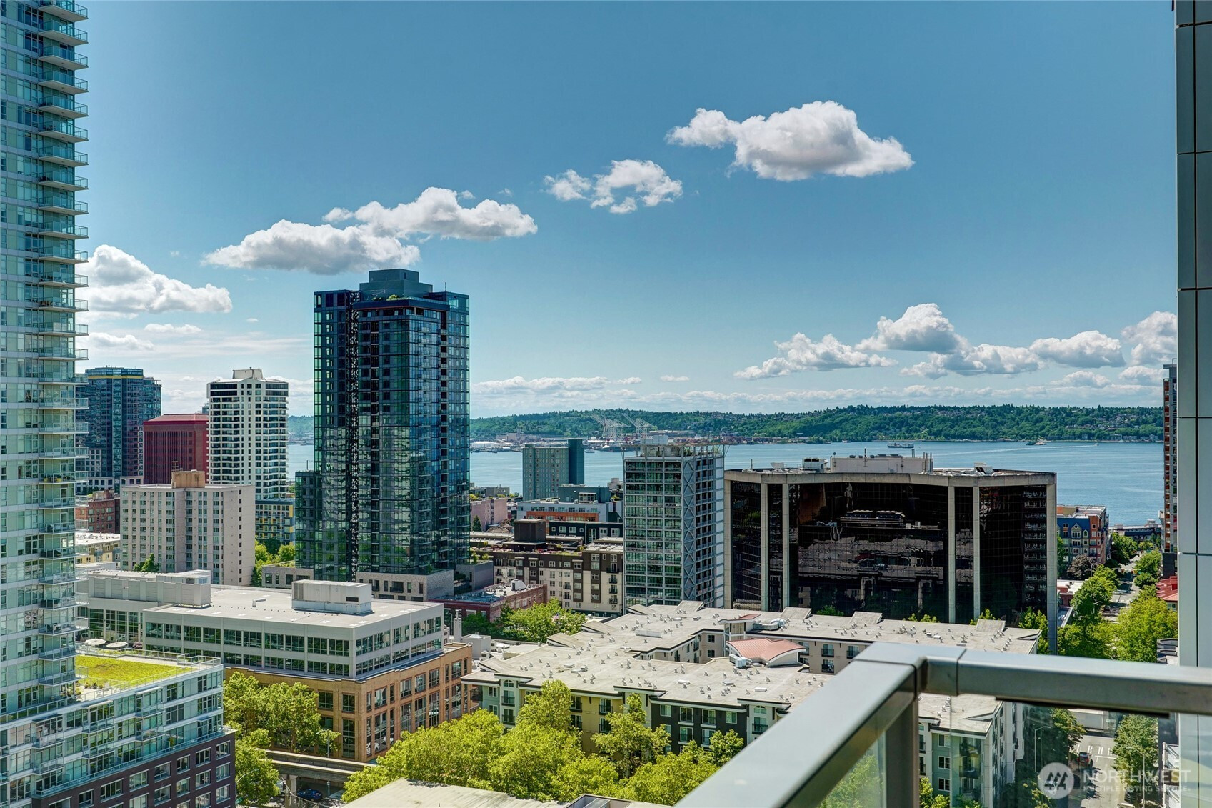 2510 6th Avenue, Seattle, WA 98121
