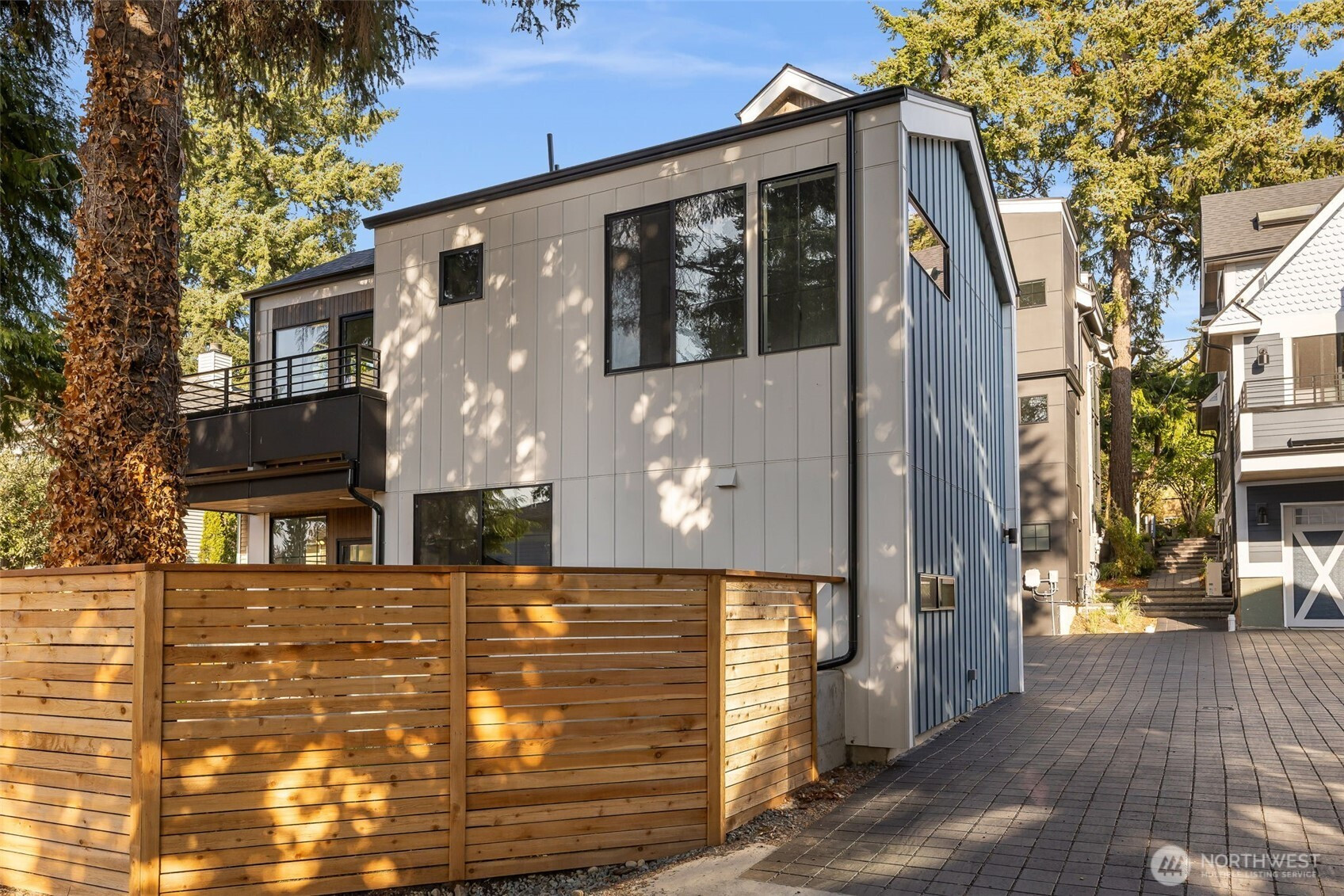10717 2nd Avenue NW, Seattle, WA 98177