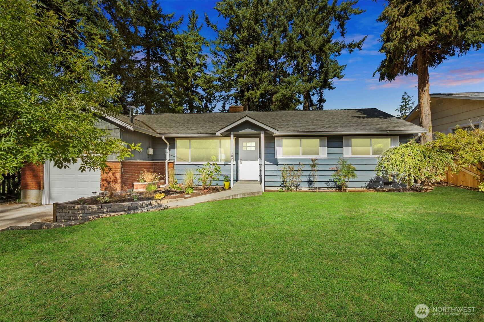 102 N 184th Street, Shoreline, WA 98133