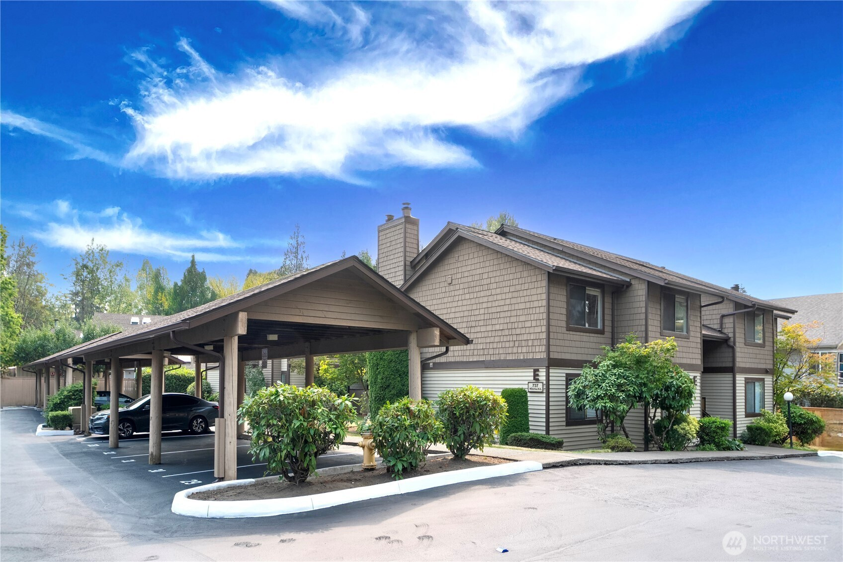 737 143rd Avenue NE, Bellevue, WA 98007