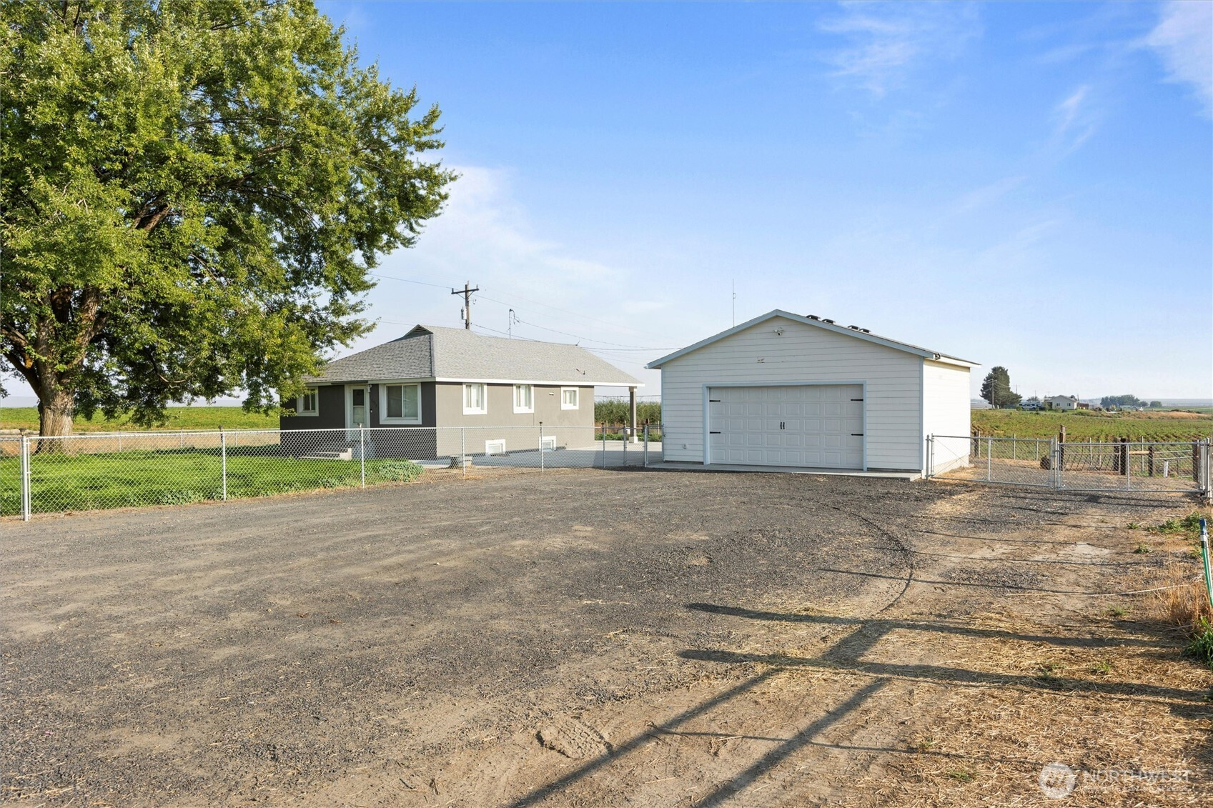 16981 SE Rd 2, Moses Lake, WA 98837