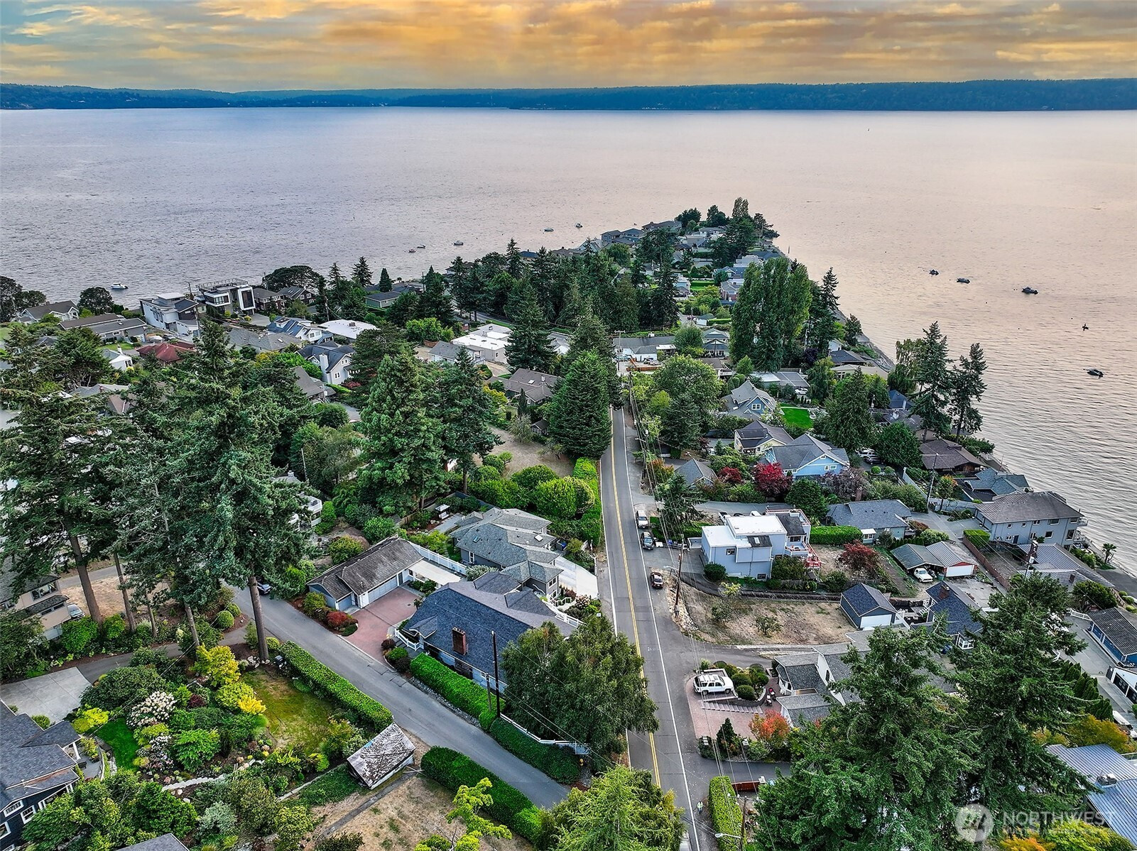 16905 35th Avenue SW, Burien, WA 98166