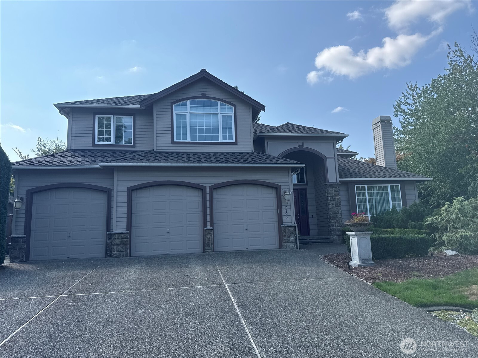 2205 275th Court SE, Sammamish, WA 98075