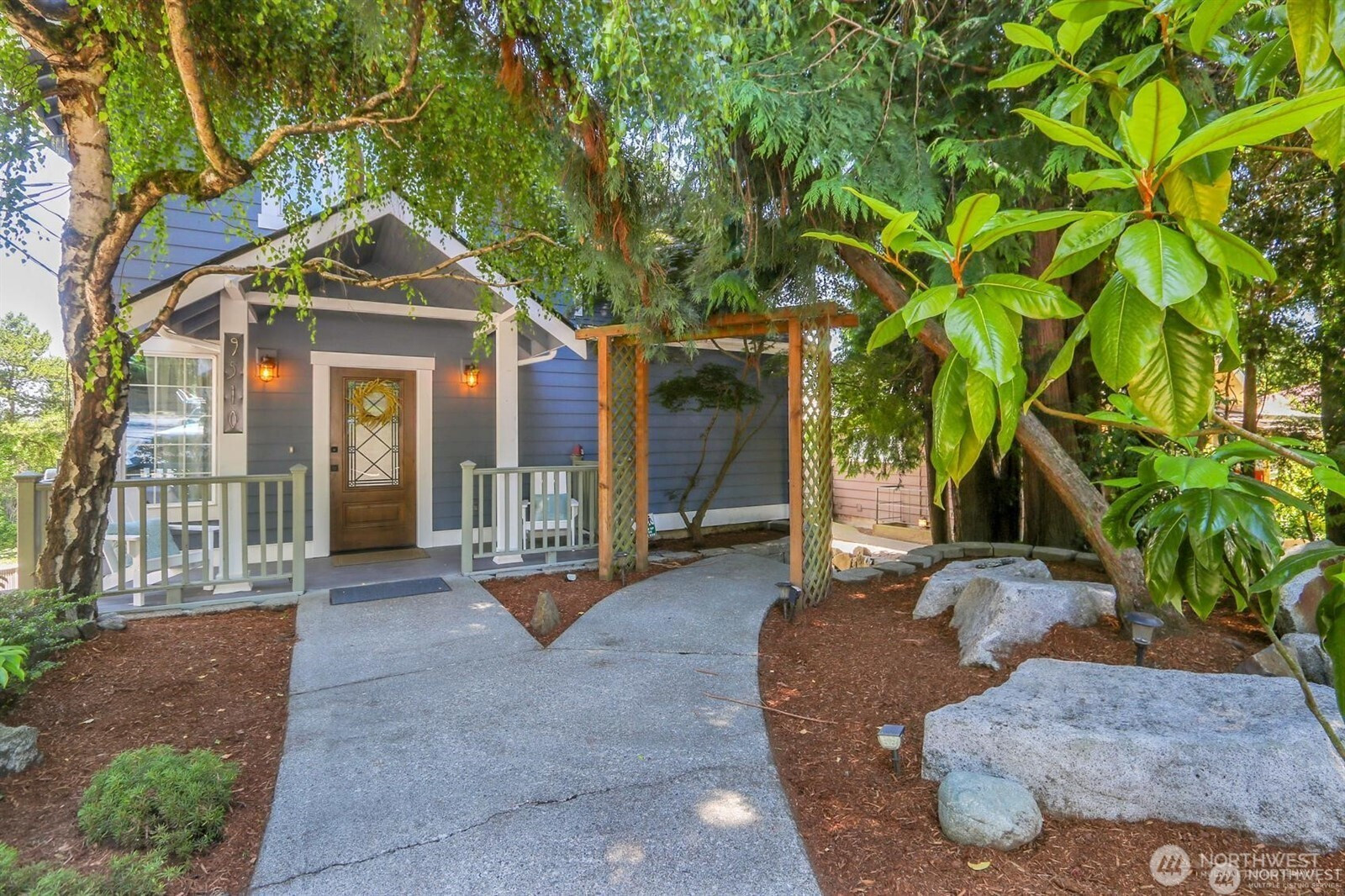 9510 9th Avenue NW, Seattle, WA 98117