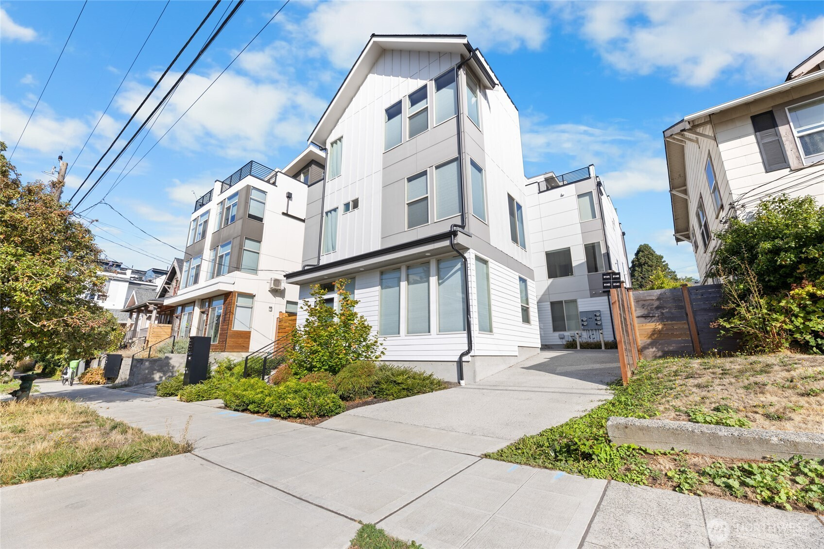 814 NW 54th St, Seattle, WA 98107
