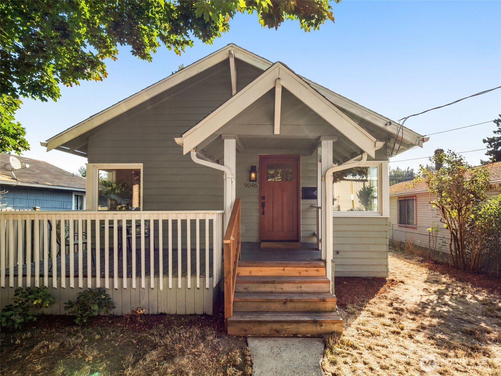 9046 9th Avenue SW, Seattle, WA 98106
