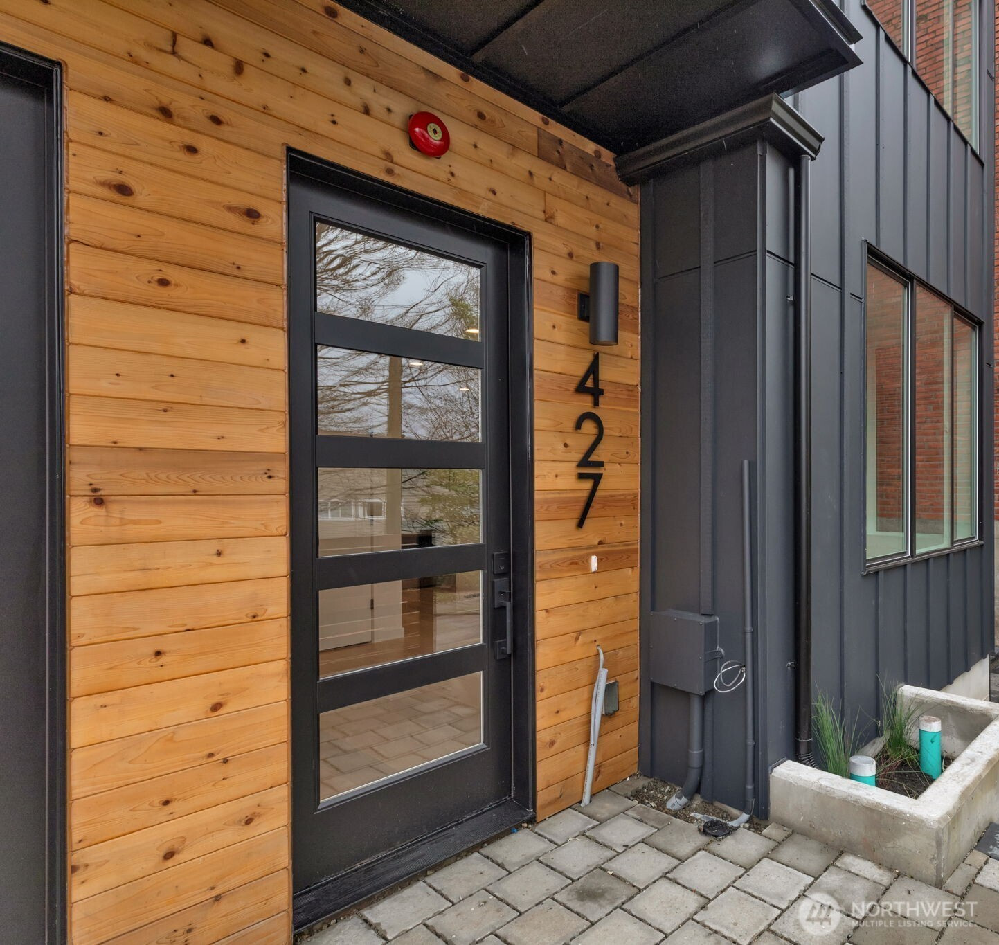 427 19th Avenue E, Seattle, WA 98112
