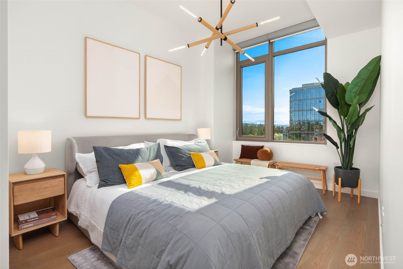 10232 NE 10th Street, Bellevue, WA 98004
