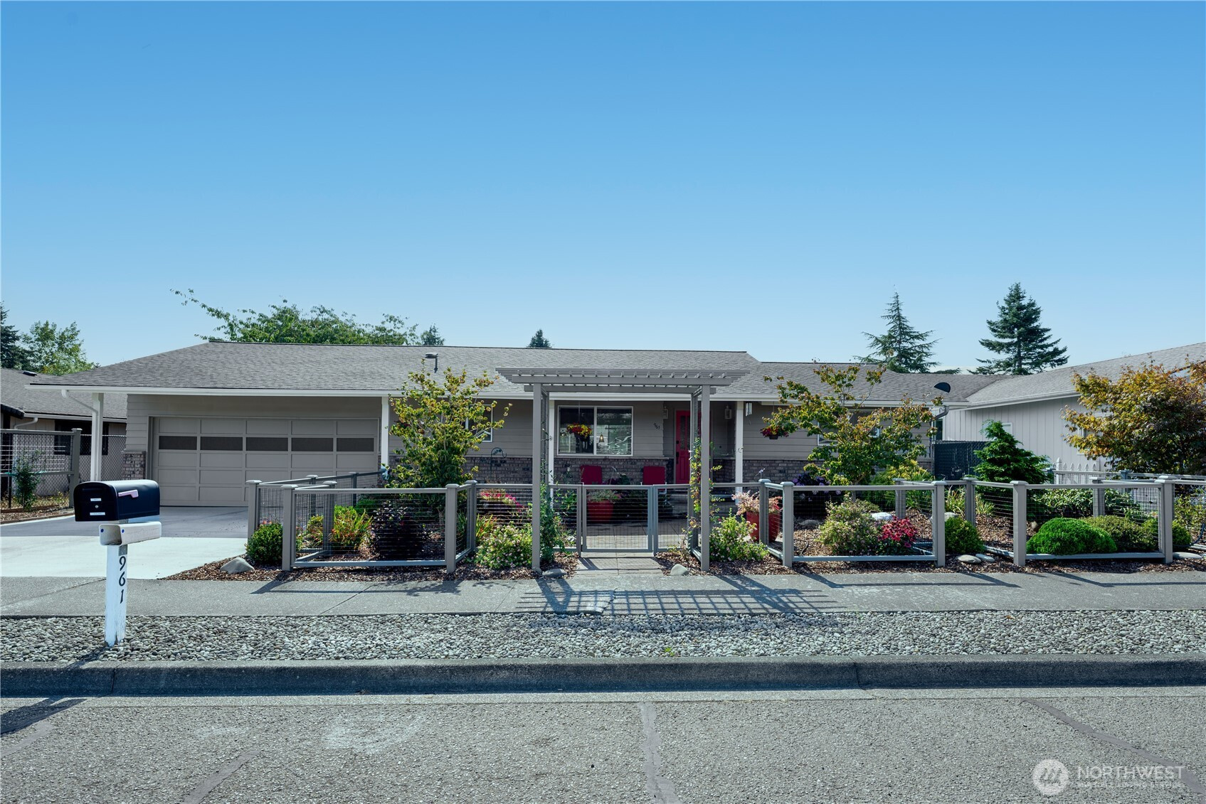 961 E Fir Street, Sequim, WA 98382