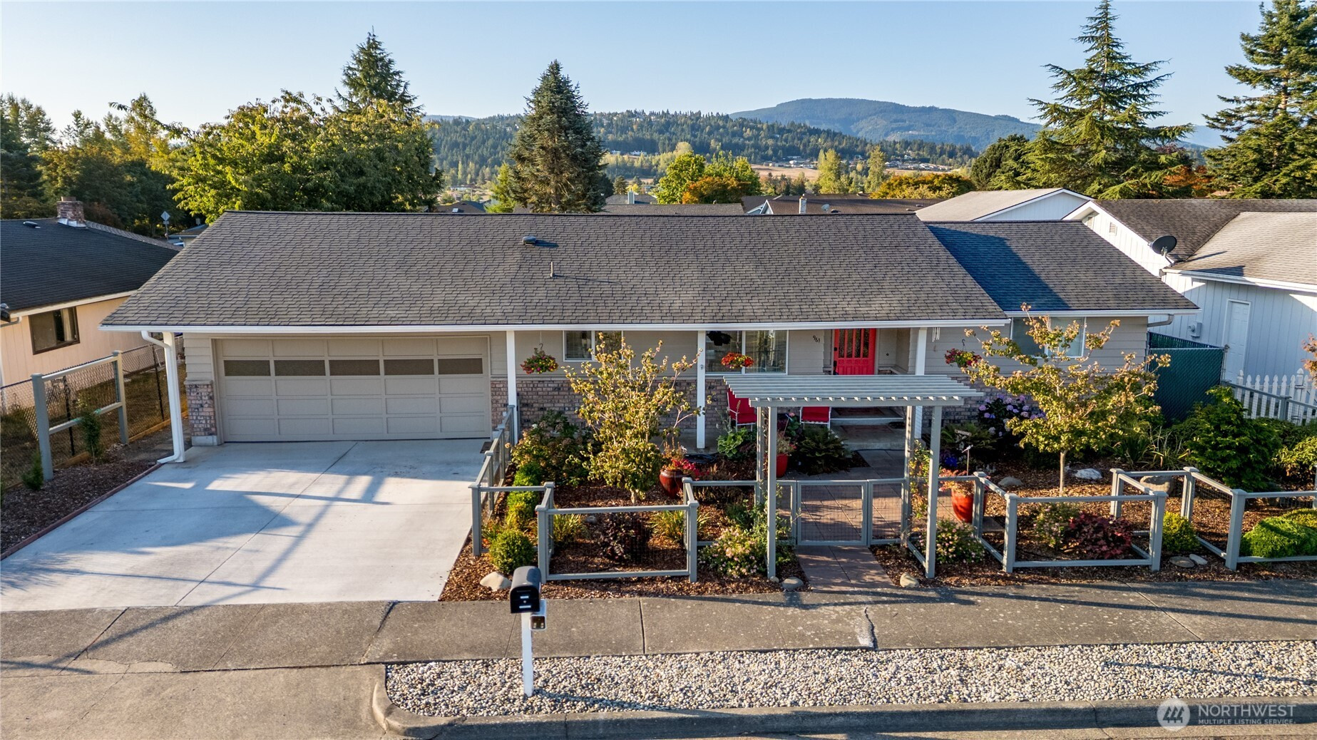 961 E Fir Street, Sequim, WA 98382