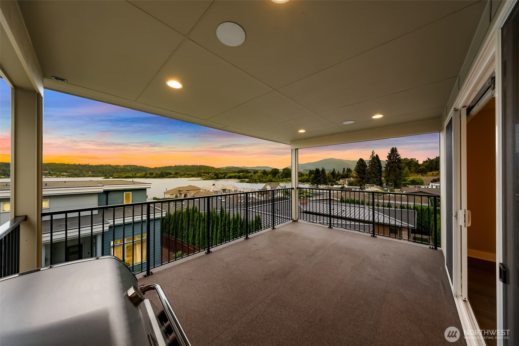 4888 194th Avenue SE, Issaquah, WA 98027