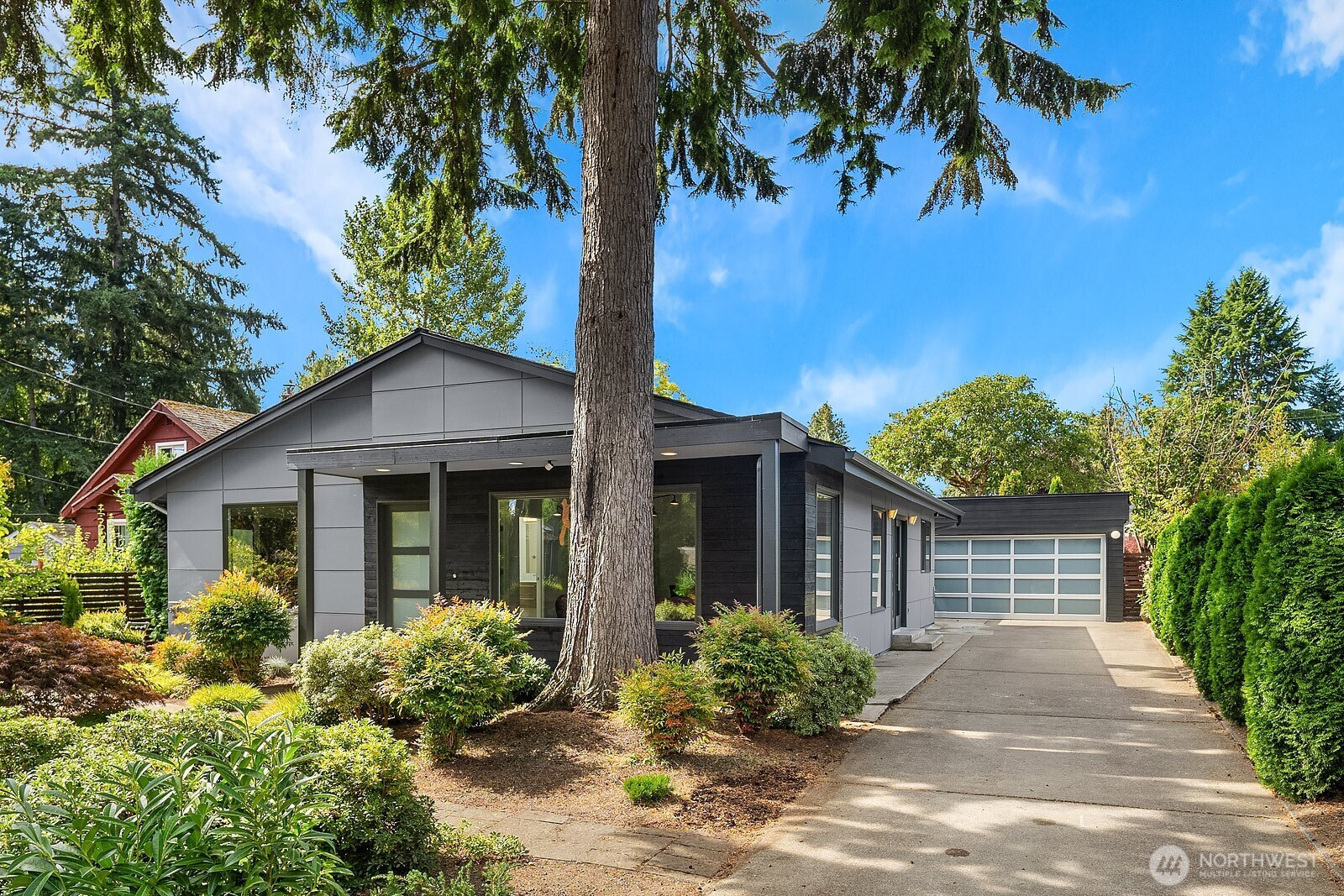 11519 17th Avenue NE, Seattle, WA 98125