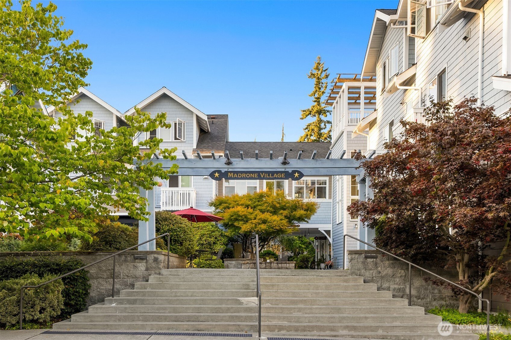 115 Hall Brothers Loop NW, Bainbridge Island, WA 98110