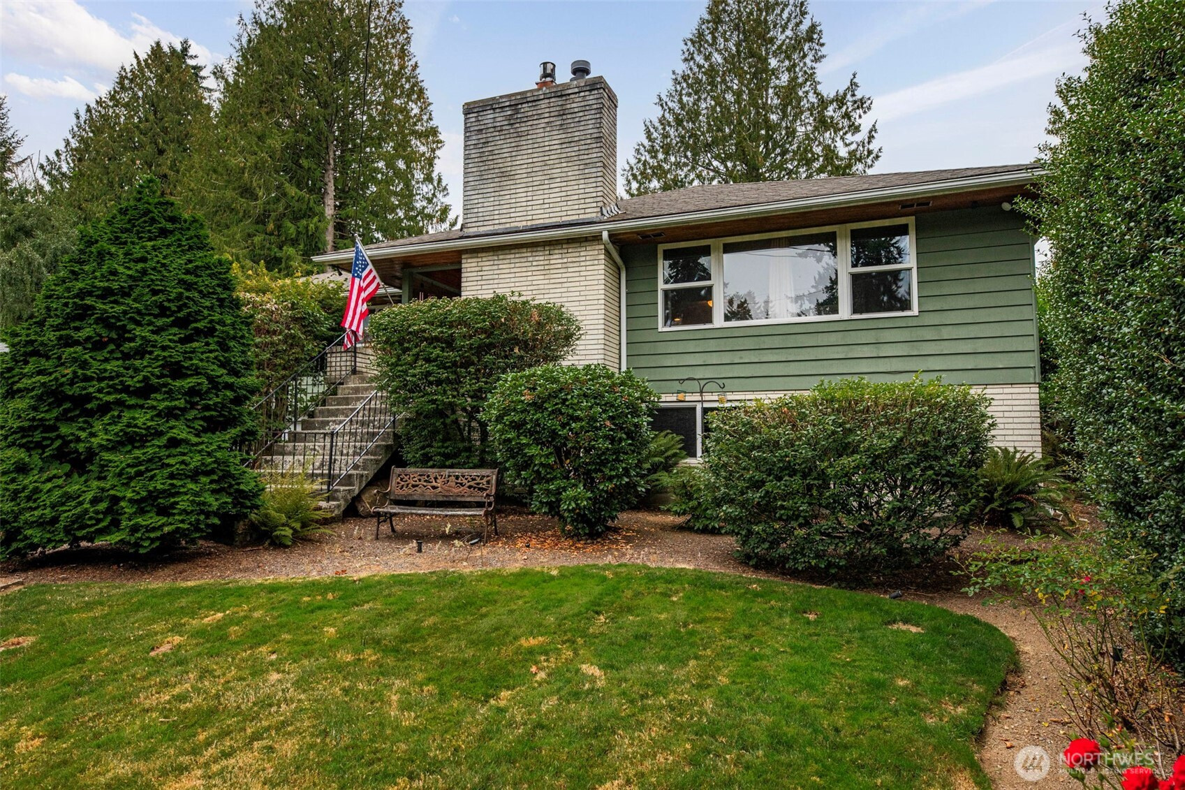 8020 W Glen Drive, Everett, WA 98203