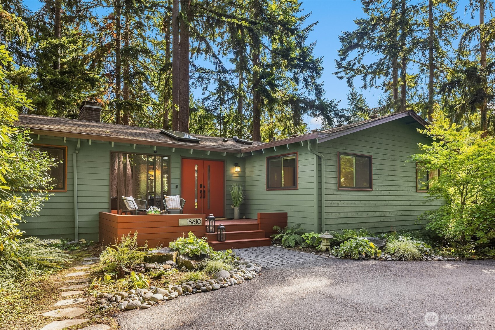 18610 SE 58th Street, Issaquah, WA 98027