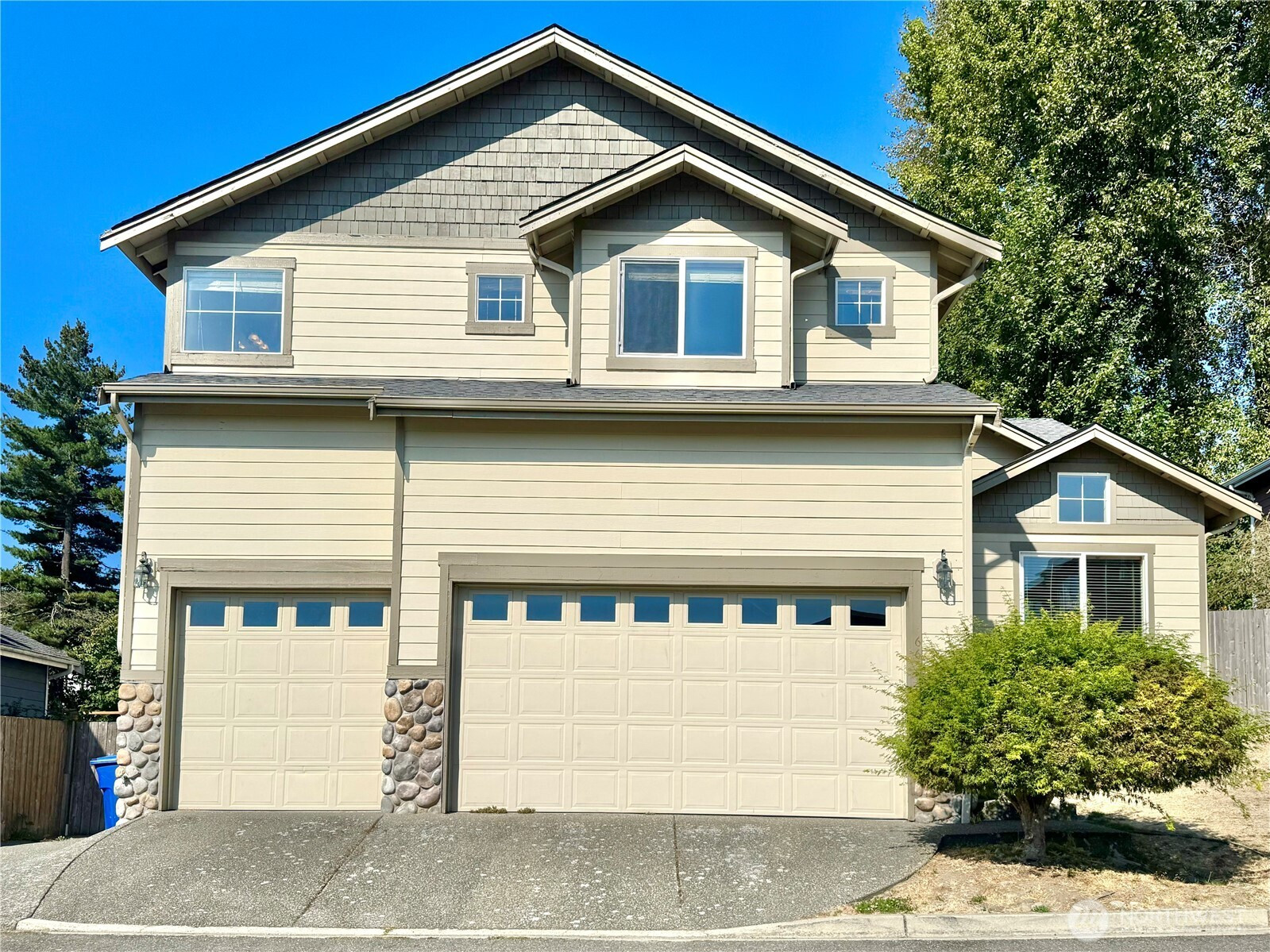 665 Blaine Court NE, Renton, WA 98056
