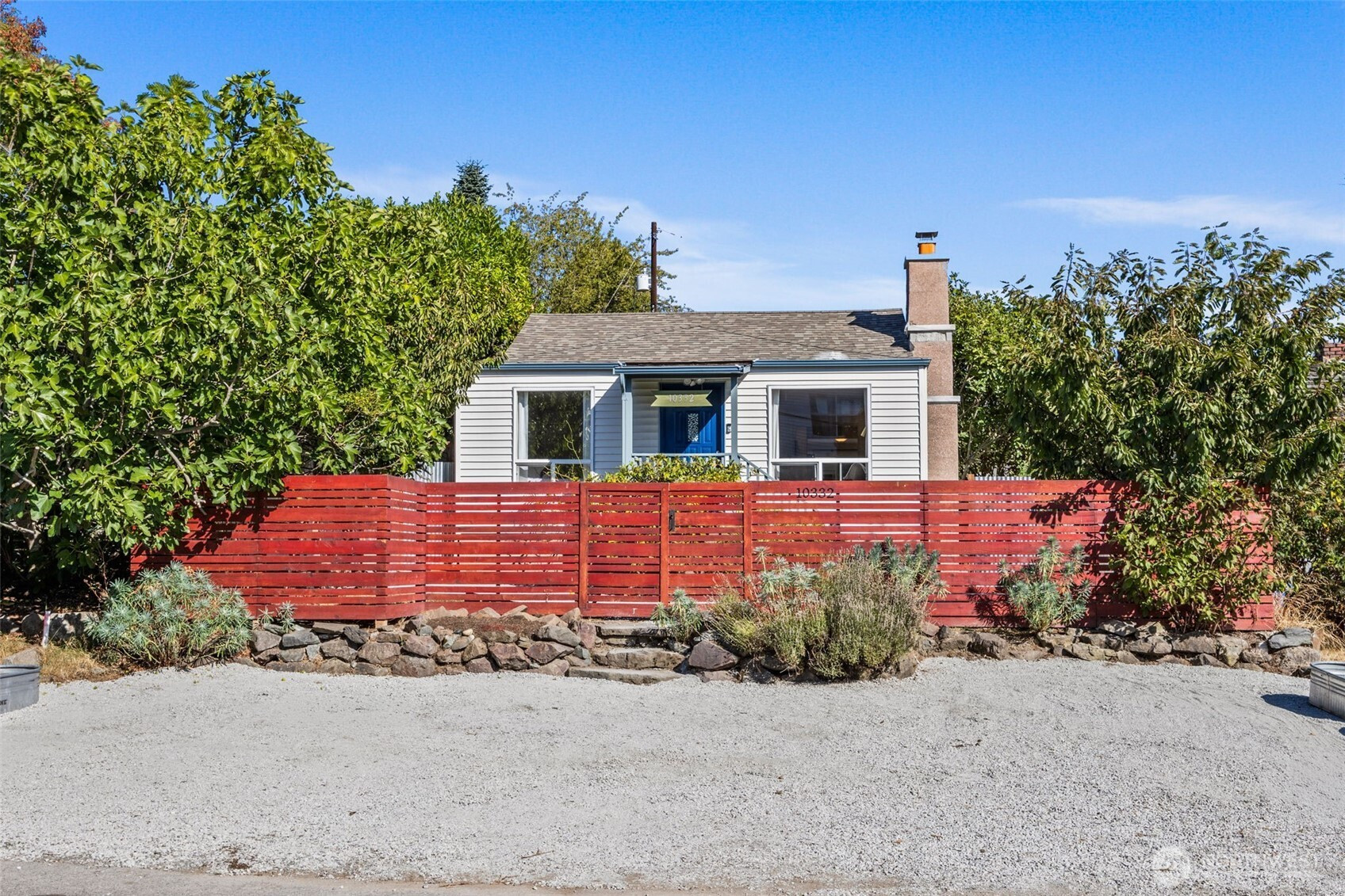 10332 Midvale Avenue N, Seattle, WA 98133