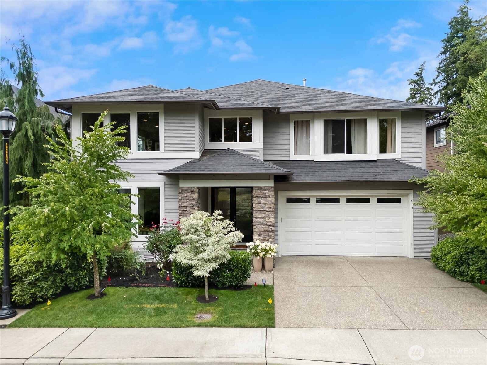 619 Graham Avenue NE, Renton, WA 98059