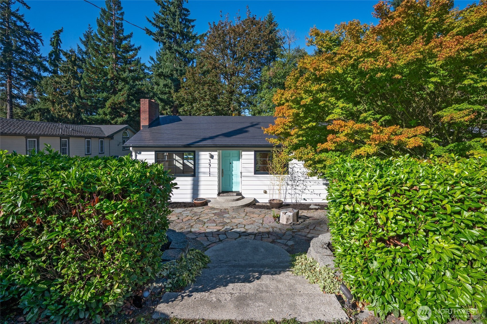 3911 88TH Avenue SE, Mercer Island, WA 98040
