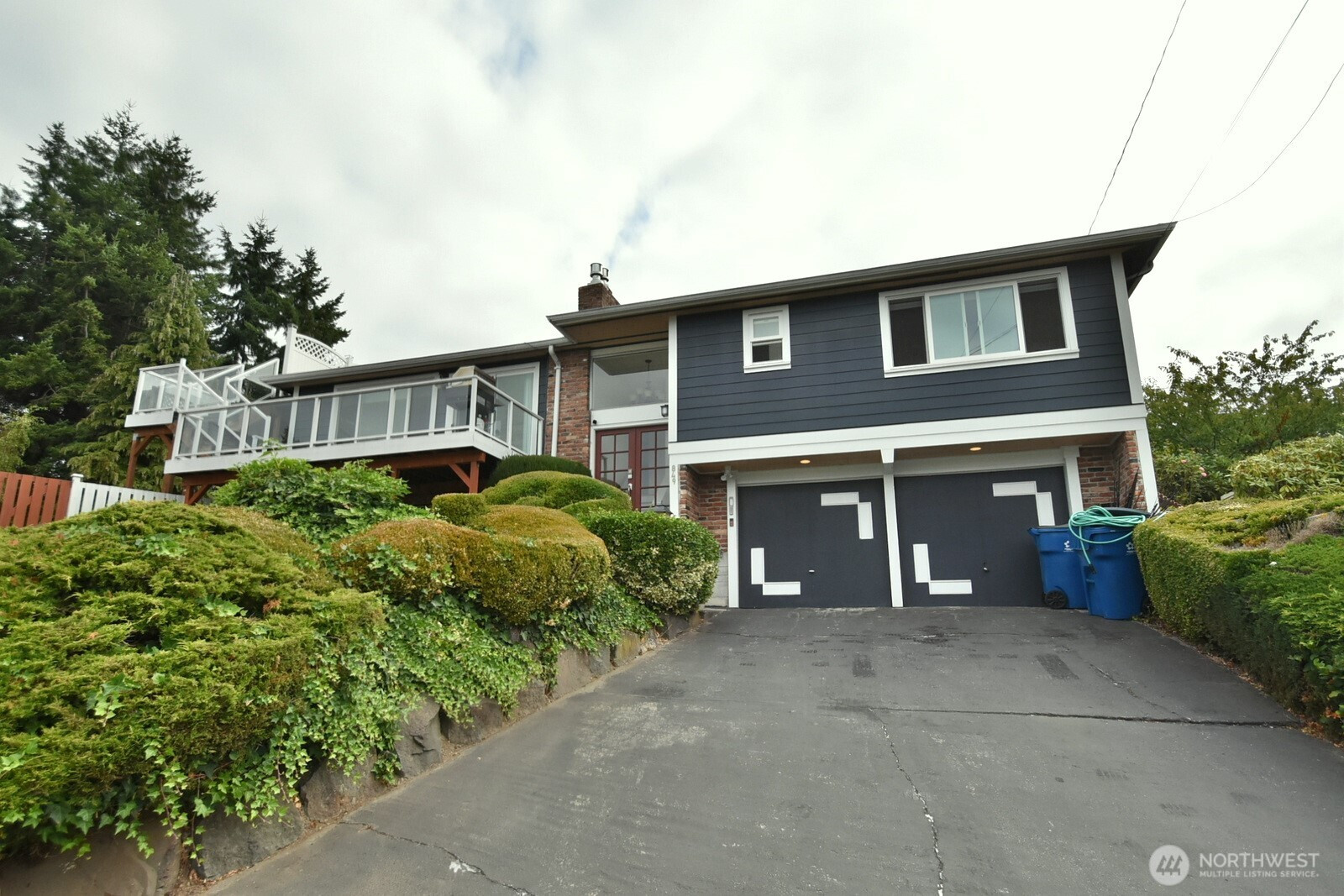 849 Poplar Way, Edmonds, WA 98020