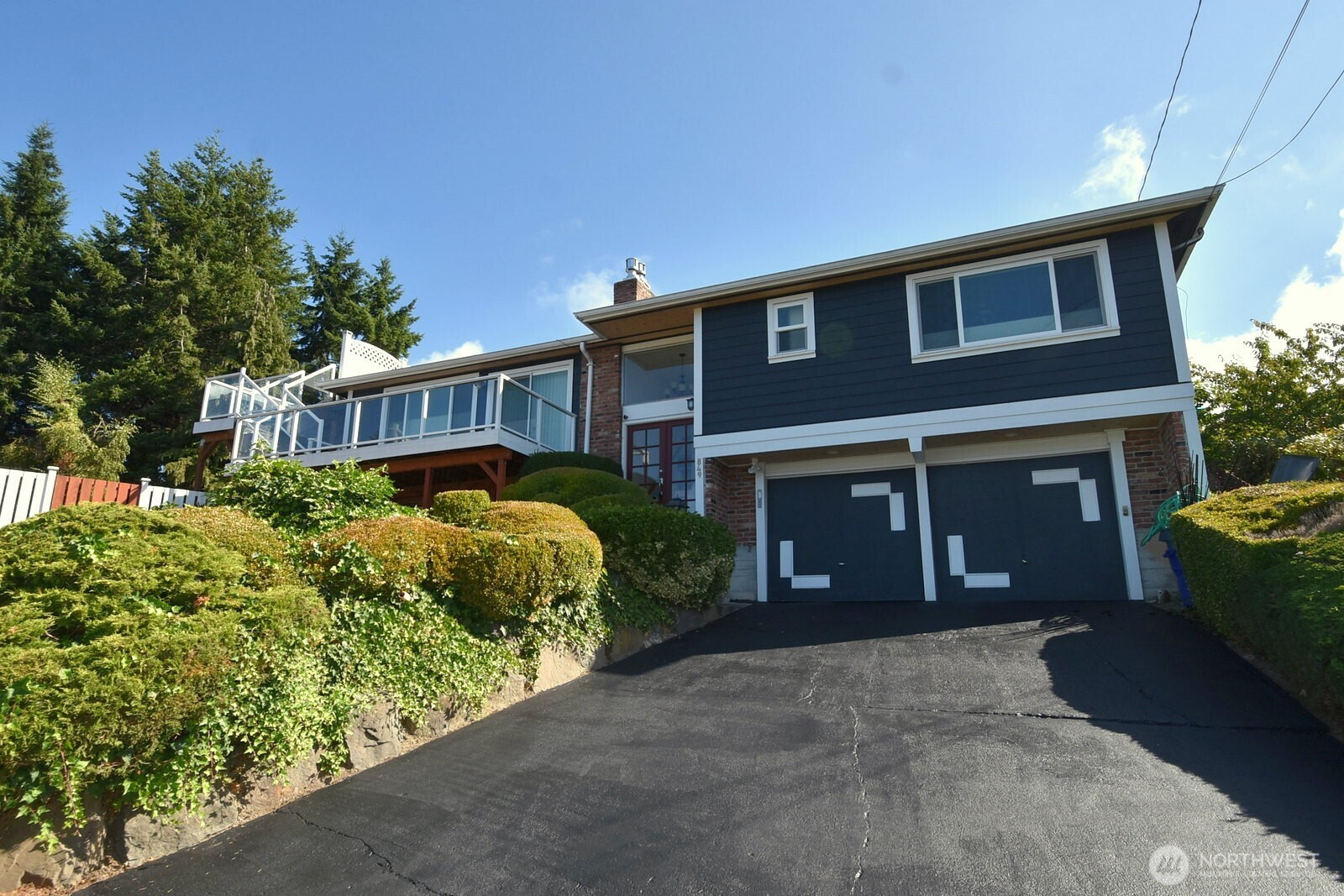 849 Poplar Way, Edmonds, WA 98020