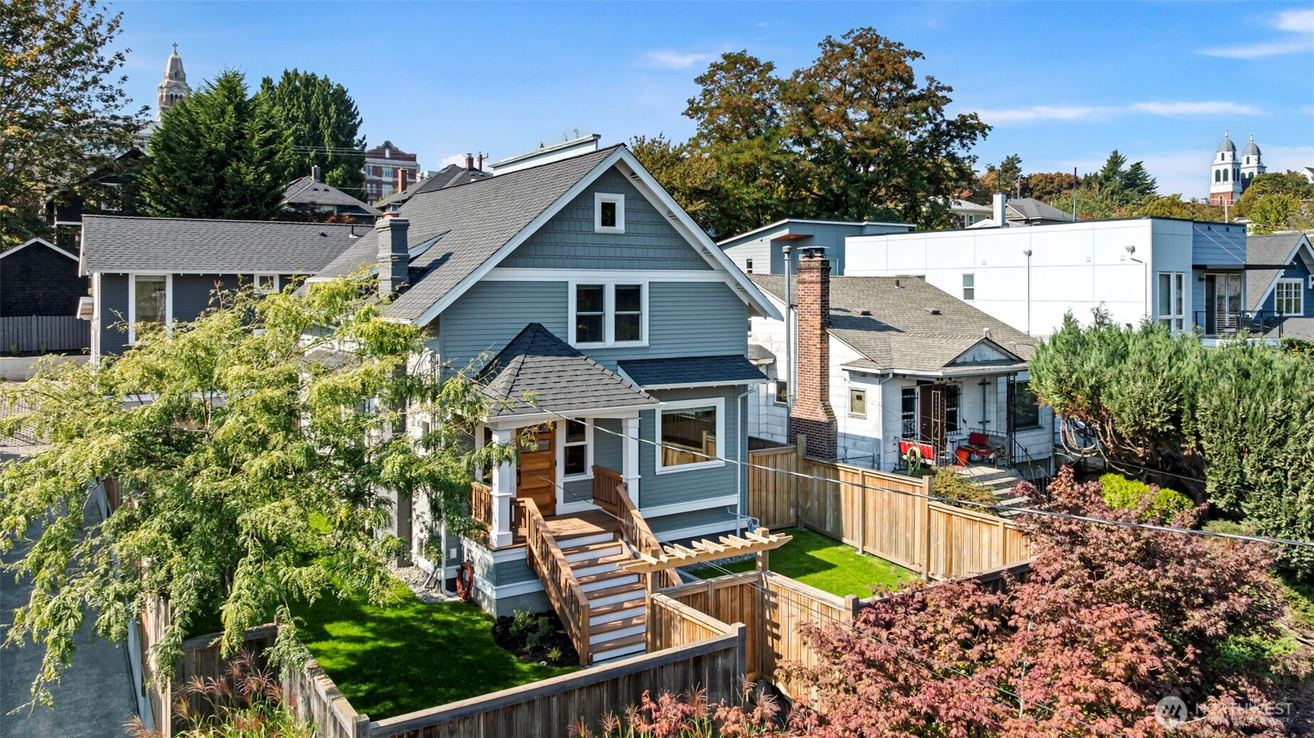 521 - 519 20th Avenue, Seattle, WA 98122