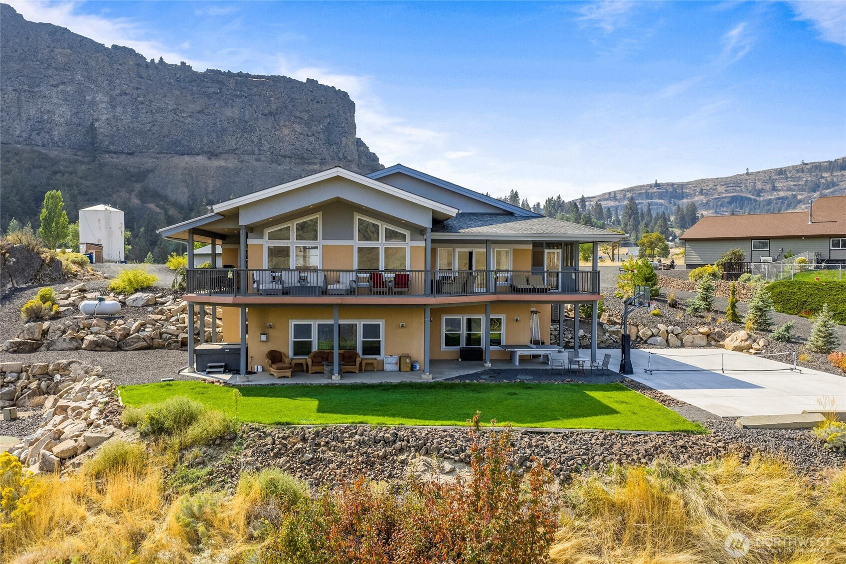 25725 Lincoln Hill Pl E, Creston, WA 99147