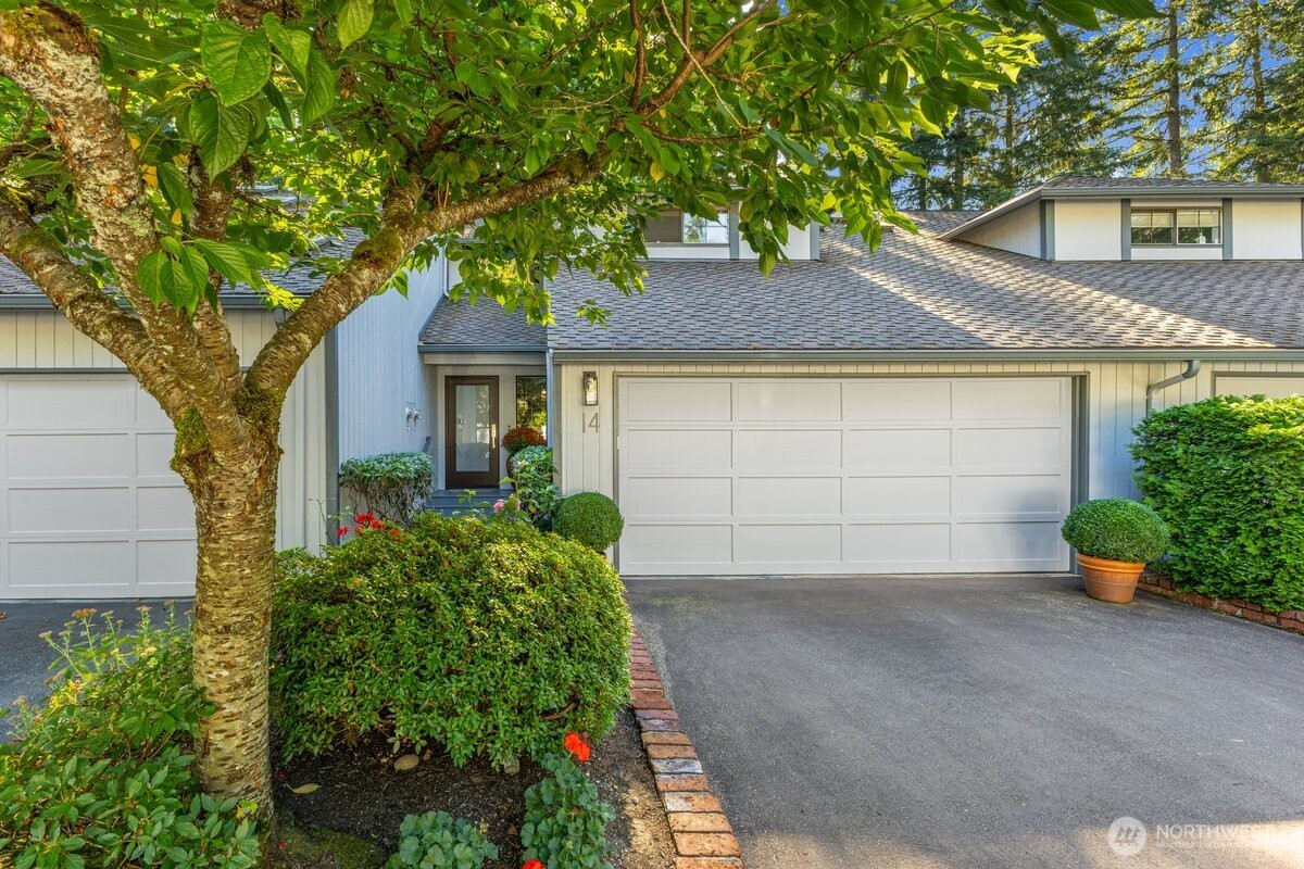 1805 Village Green Drive, Mill Creek, WA 98012