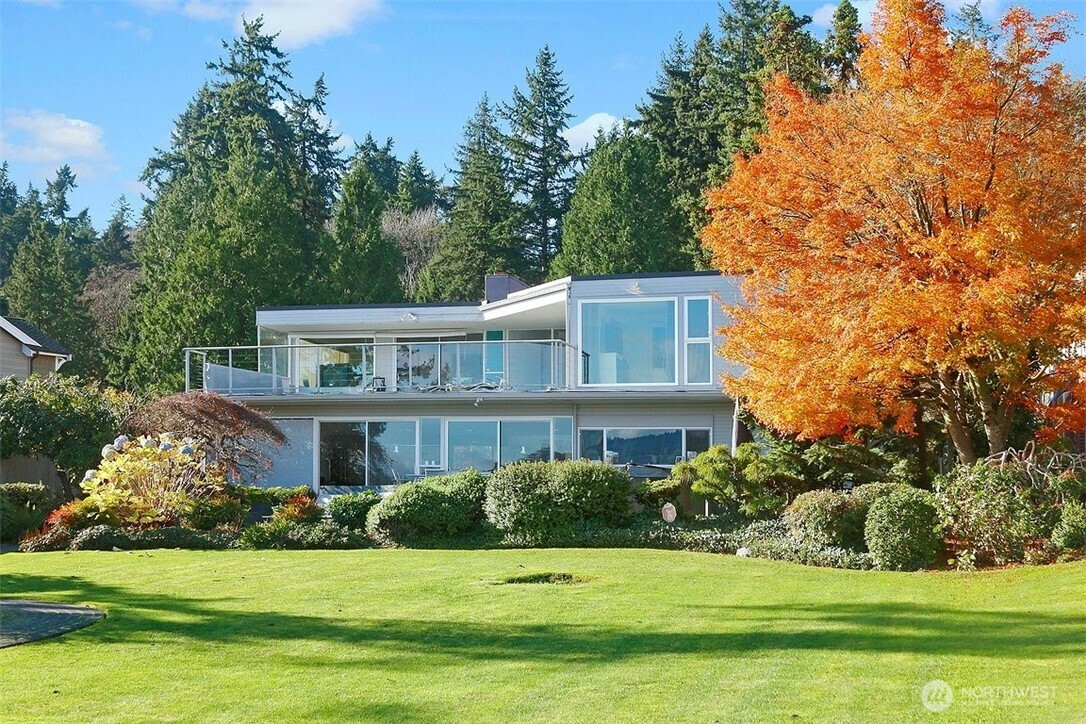 4456 Ferncroft Road, Mercer Island, WA 98040