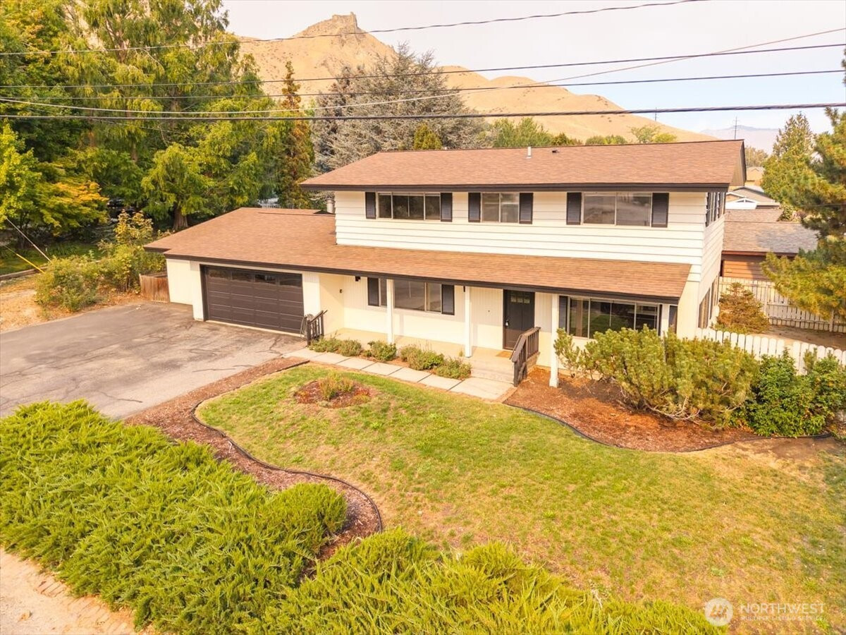 1998 Number 2 Canyon Road, Wenatchee, WA 98801