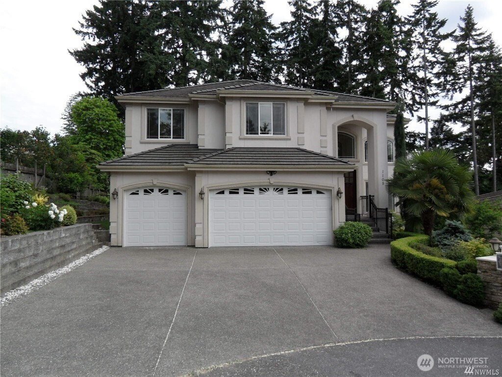 1105 106th Avenue SE, Bellevue, WA 98004