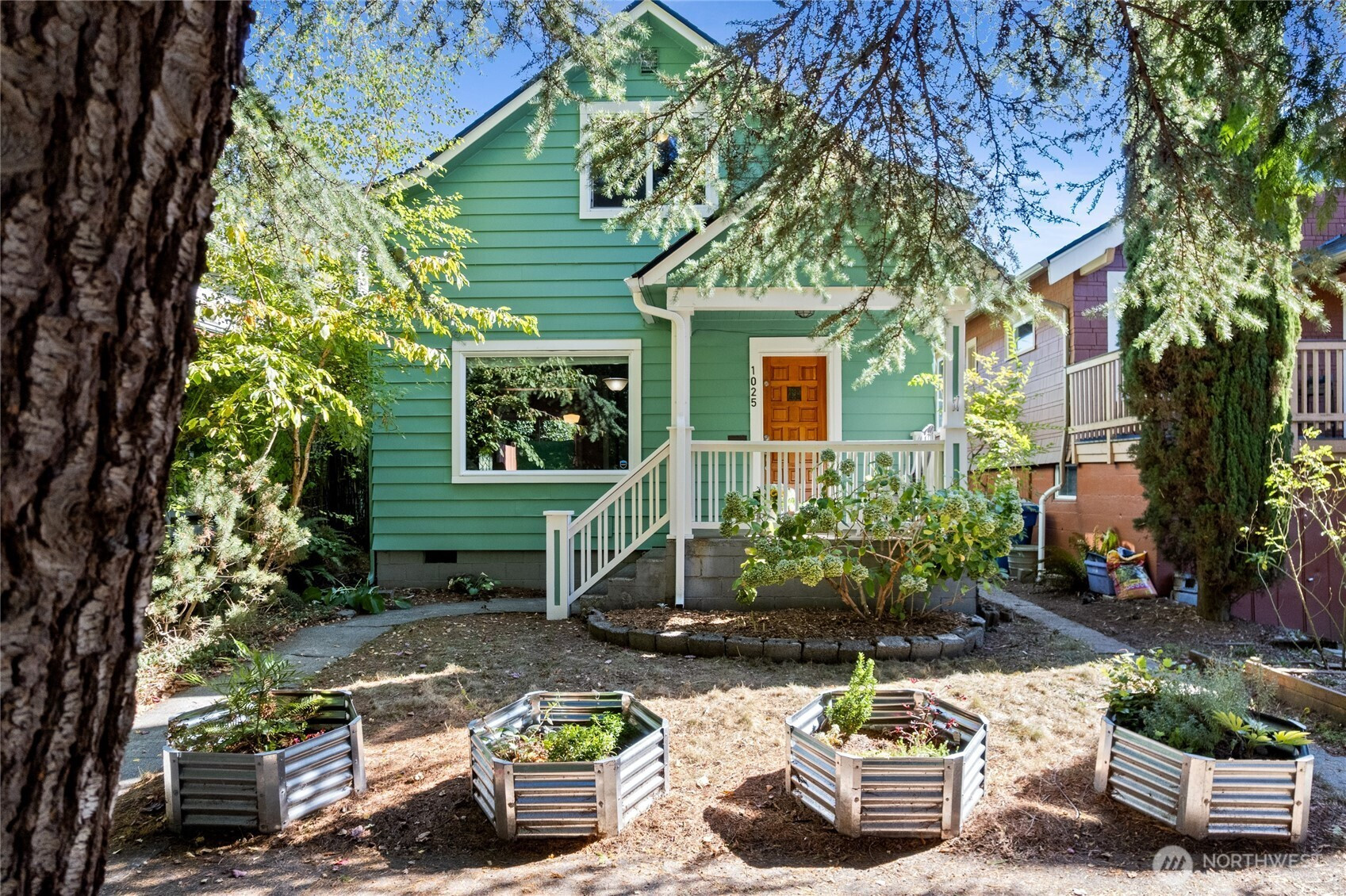 1025 N Oakes Street, Tacoma, WA 98406