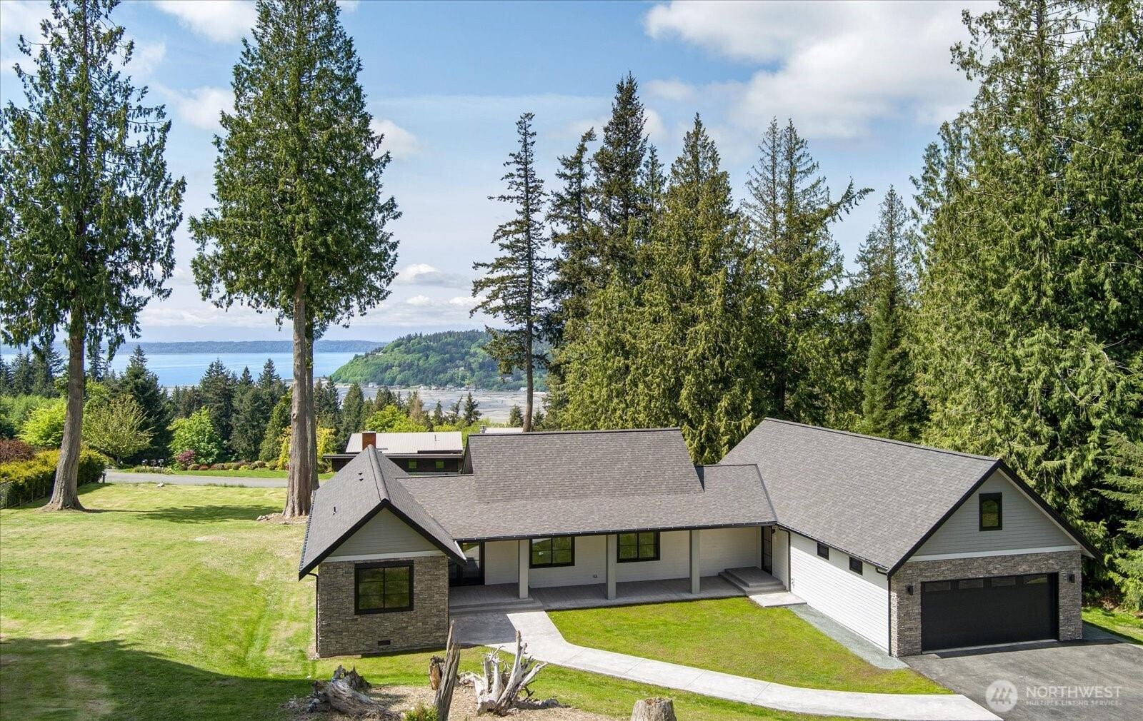 4306 Quaternary Road, Clinton, WA 98236