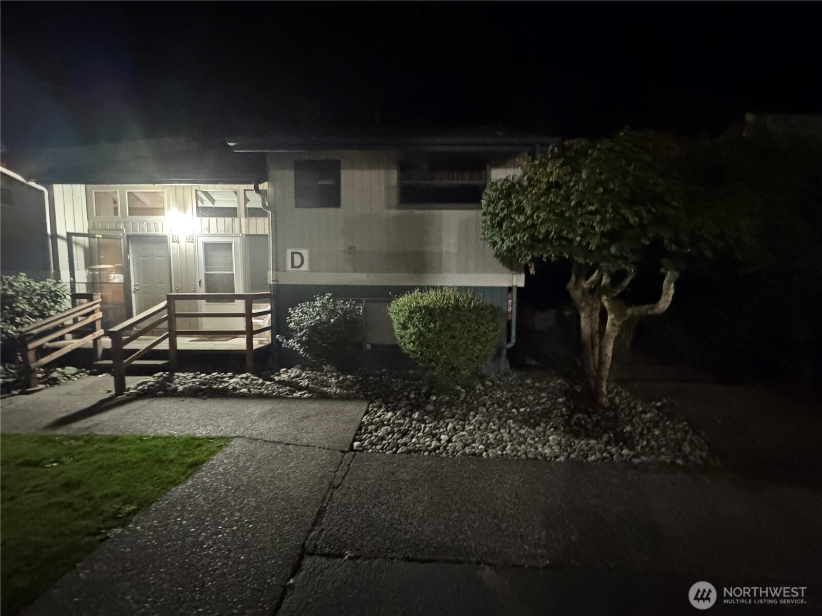 3435 Auburn Way S, Auburn, WA 98092