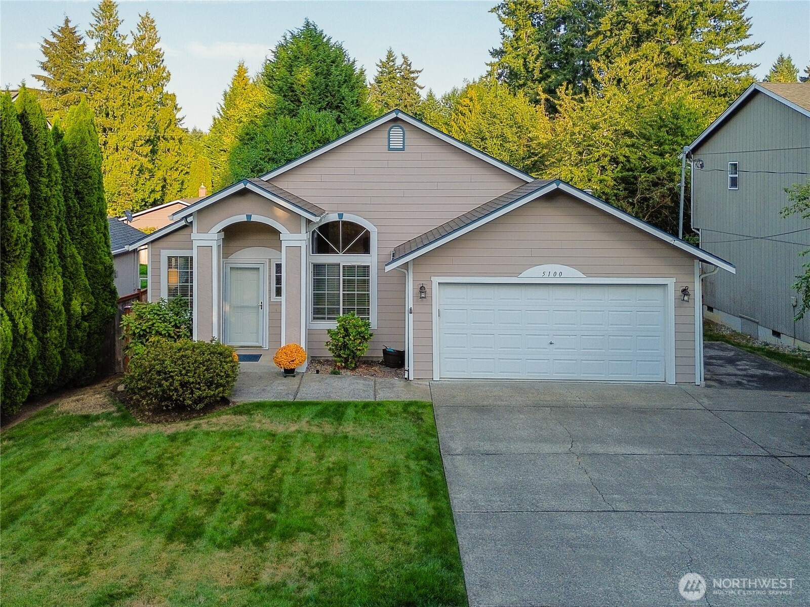 5100 Marian Drive NE, Olympia, WA 98516