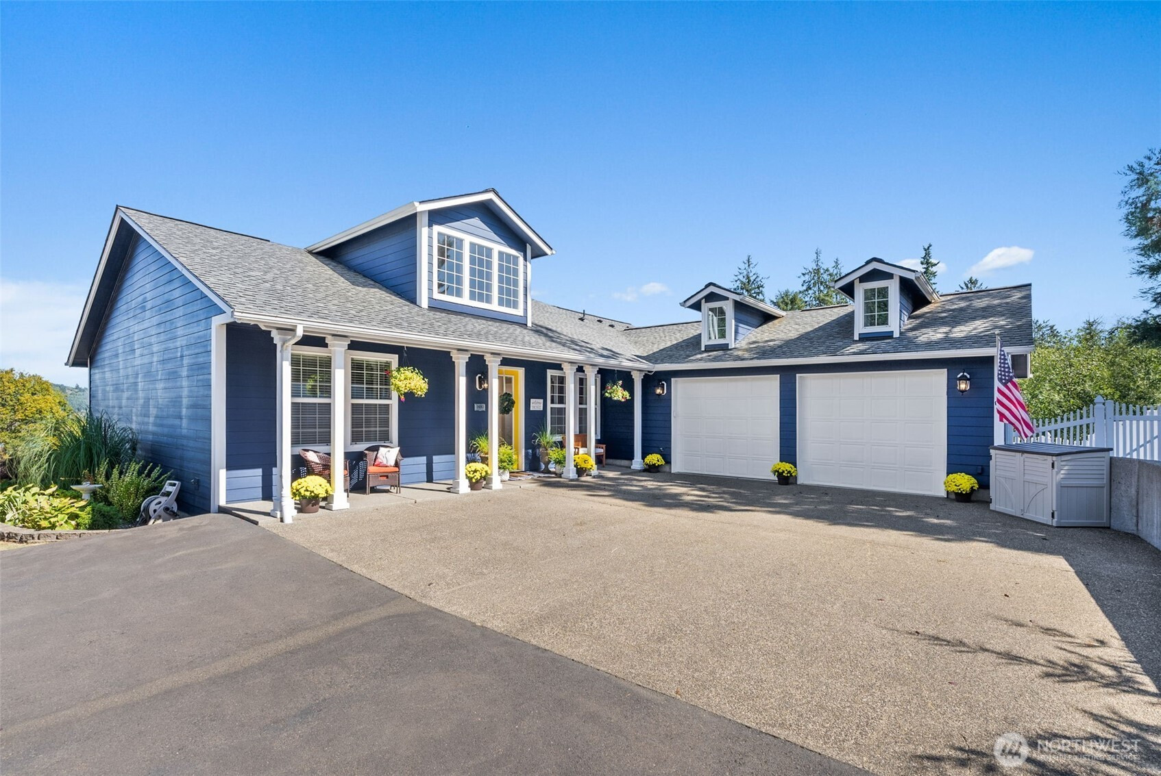 1480 Pacific Avenue, Raymond, WA 98577