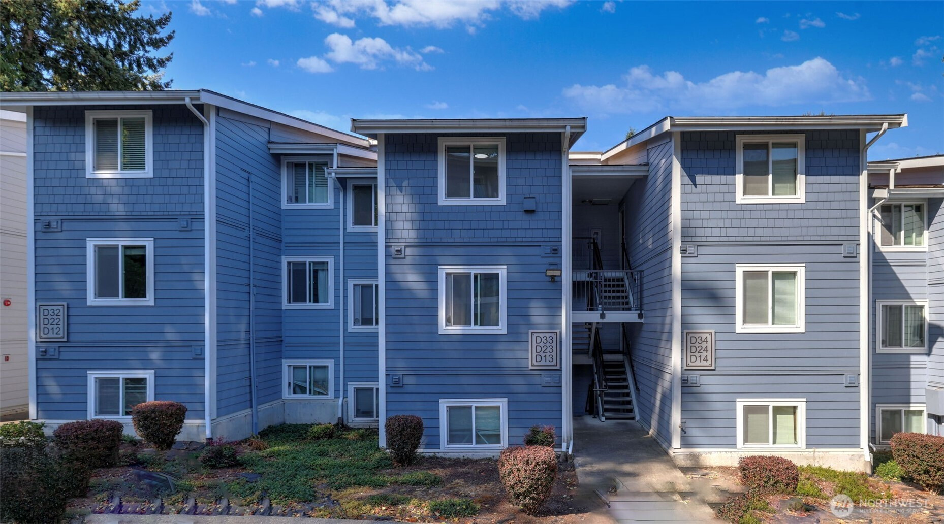 2411 S 248th Street, Kent, WA 98032