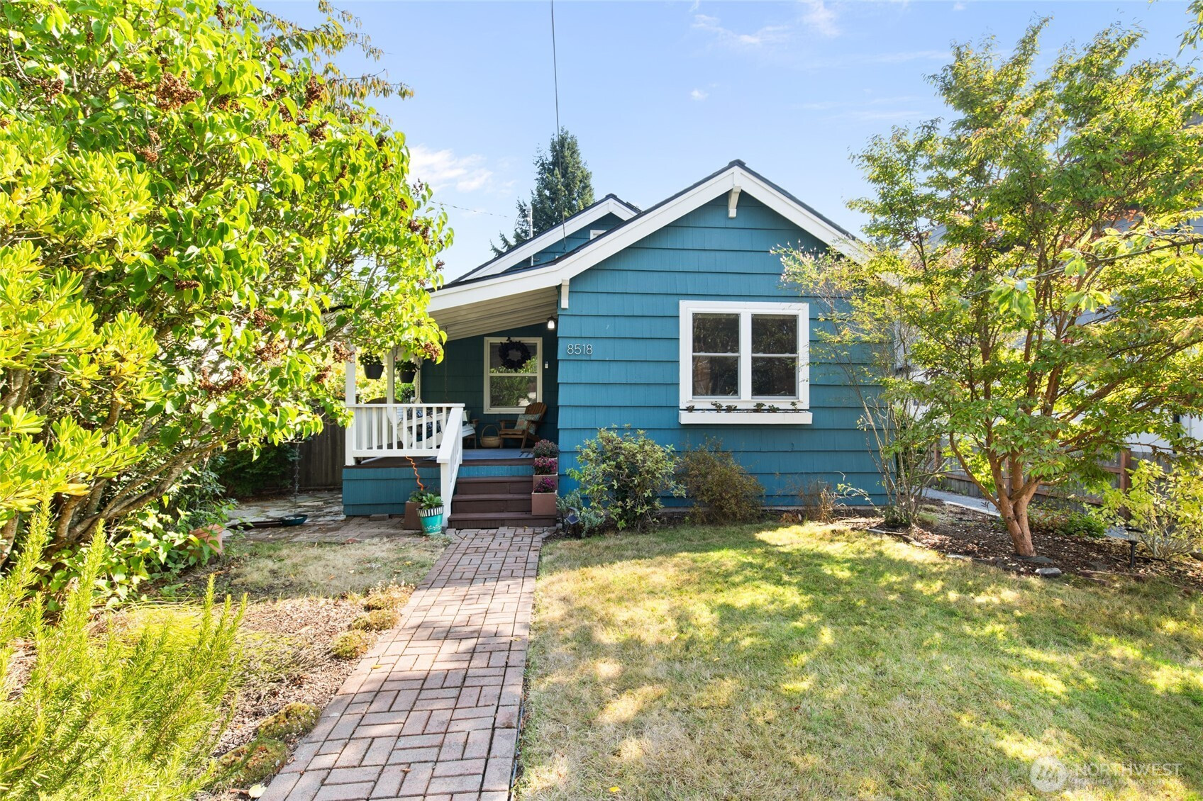8518 11th Avenue NW, Seattle, WA 98117