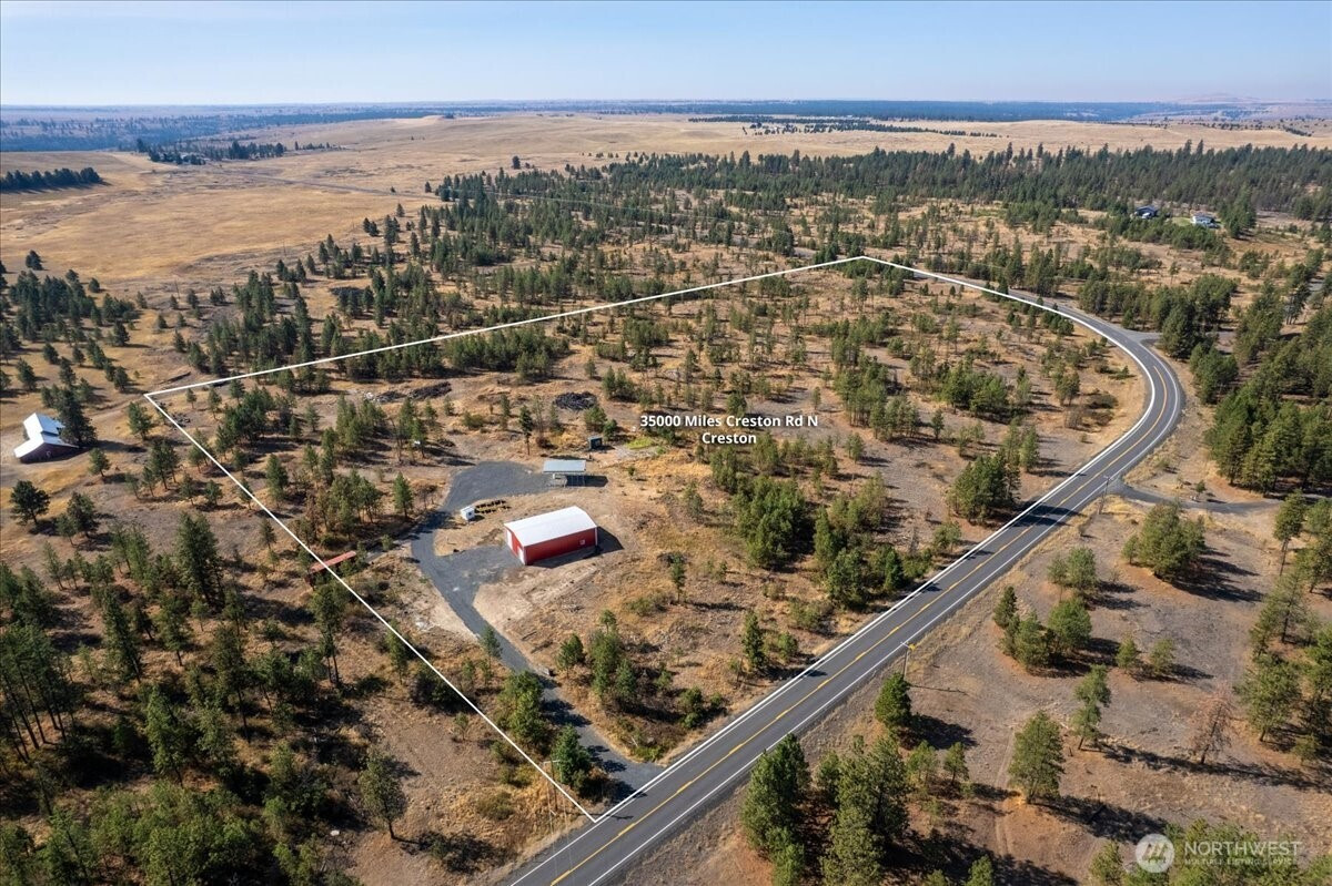 35000 Miles Creston Road N, Creston, WA 99117