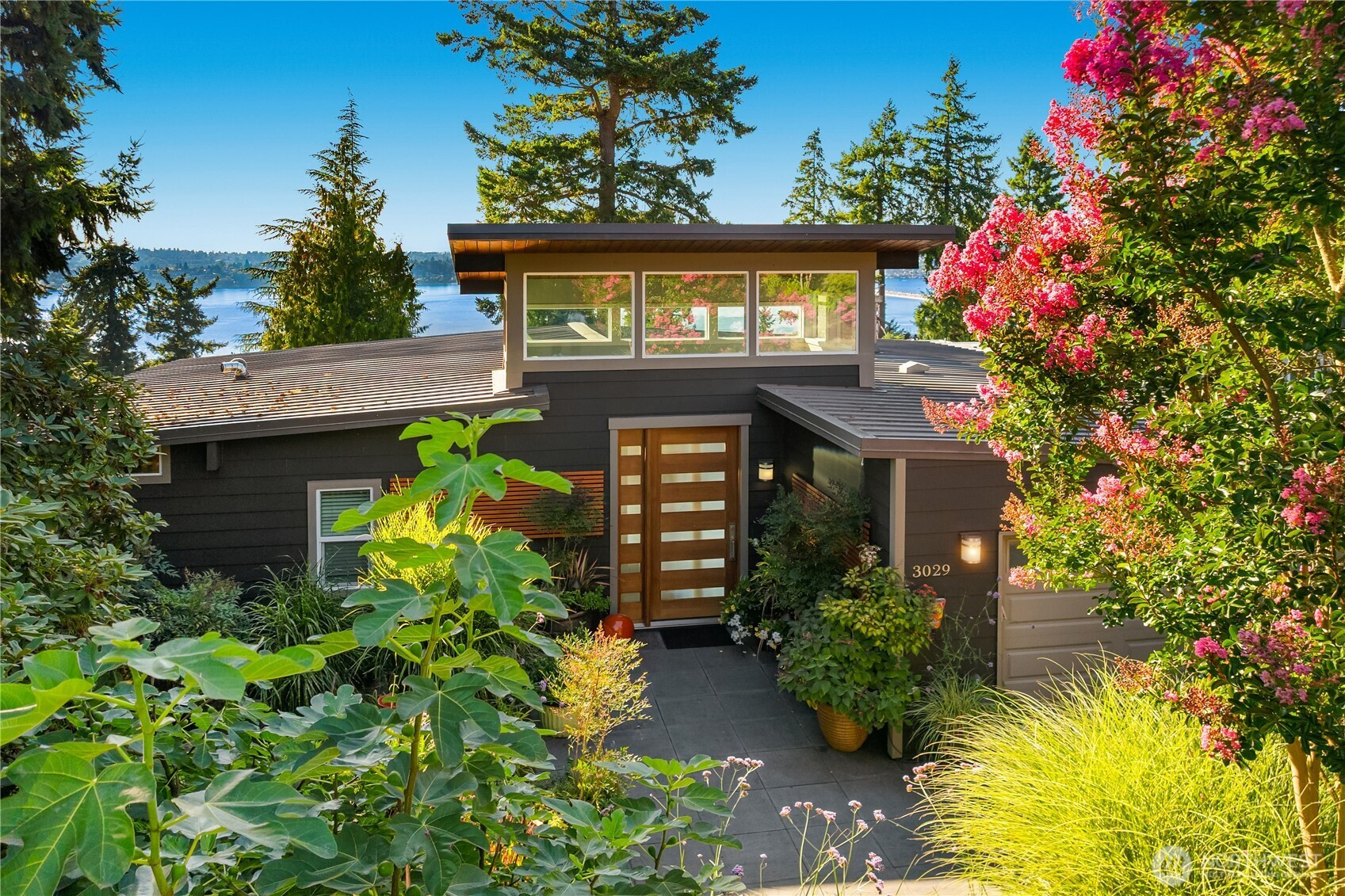 3029 70th Avenue SE, Mercer Island, WA 98040