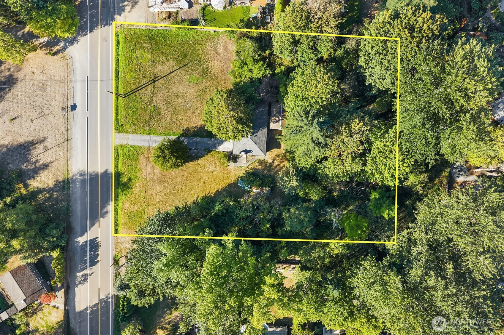 19044 35th Avenue NE, Lake Forest Park, WA 98155