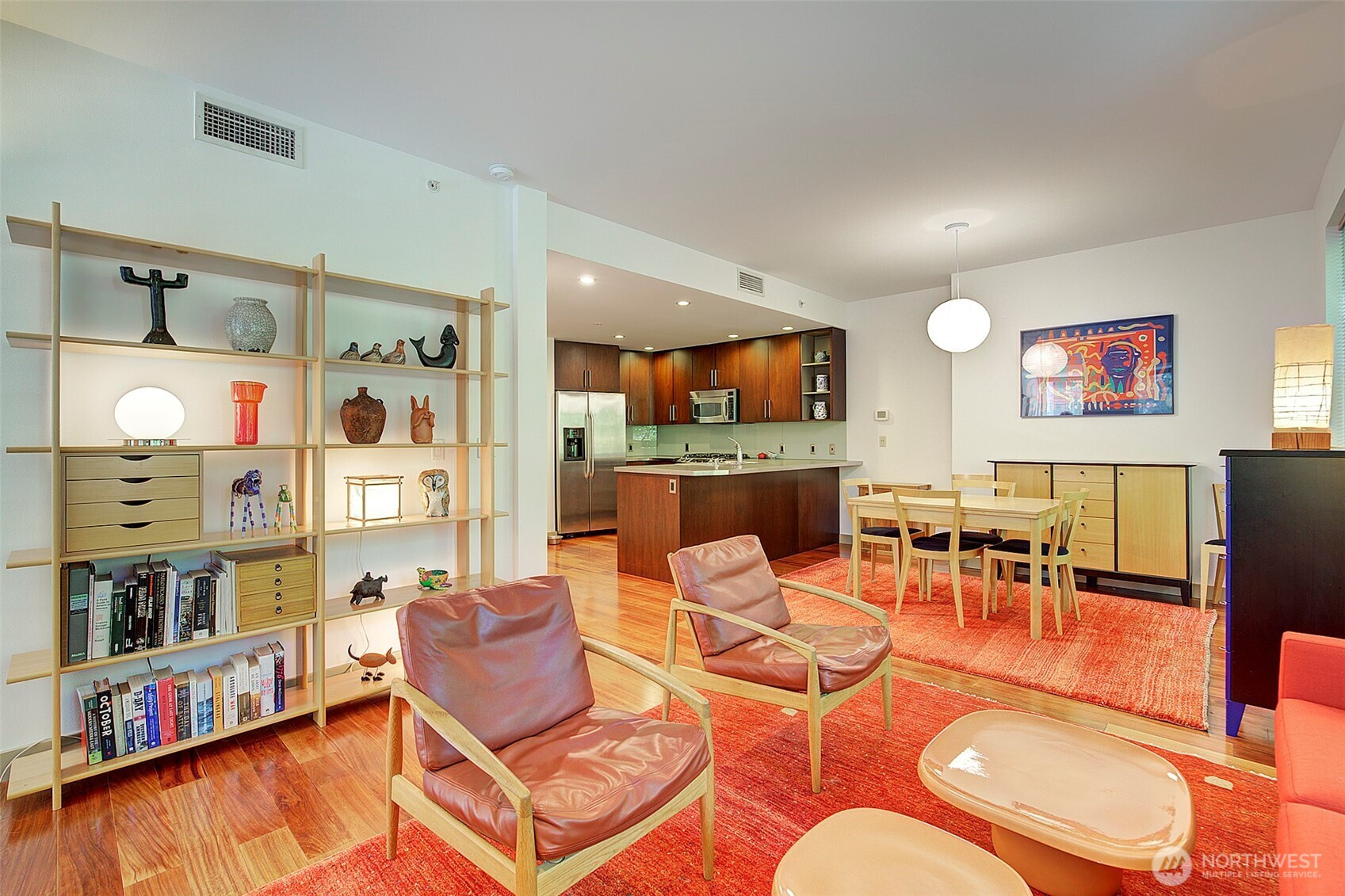 910 Lenora Street, Seattle, WA 98121
