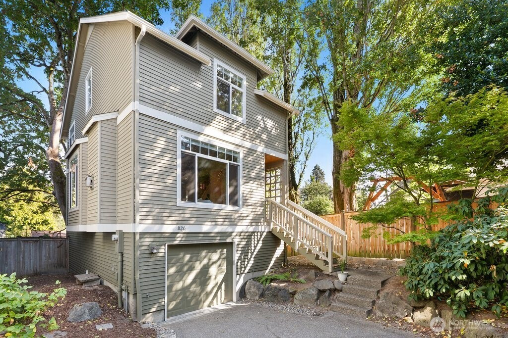 1126 24th Avenue, Seattle, WA 98122