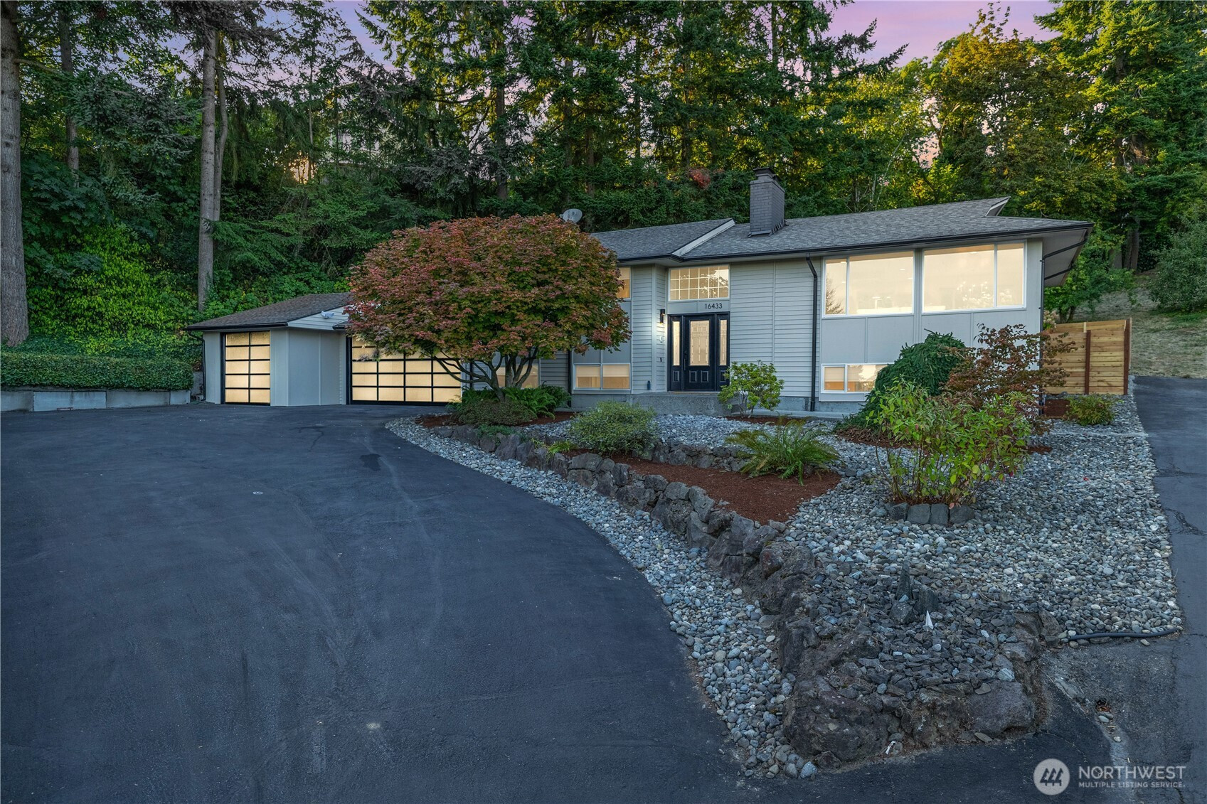 16433 9th Avenue SW, Burien, WA 98166